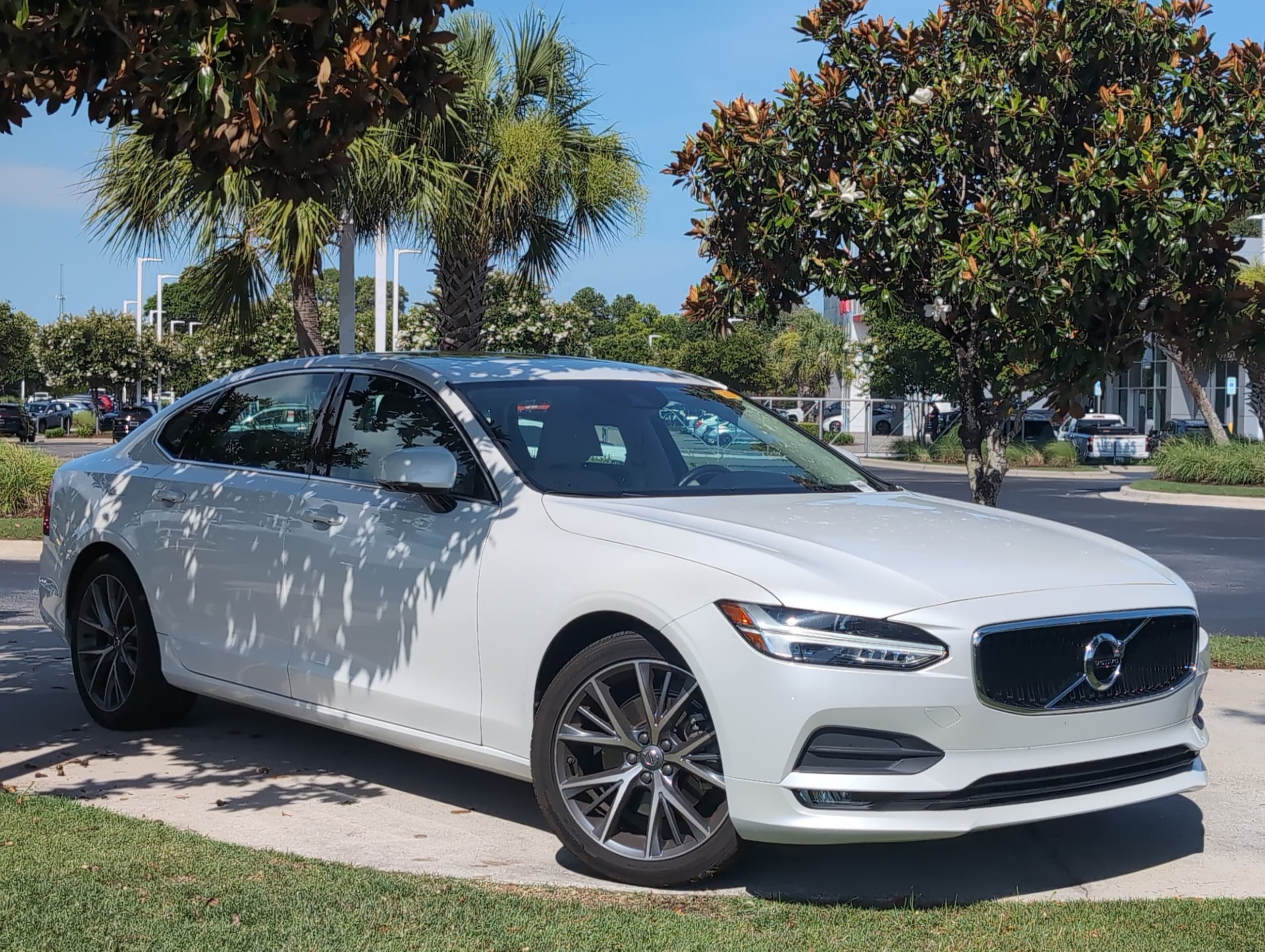Volvo S90 Momentum