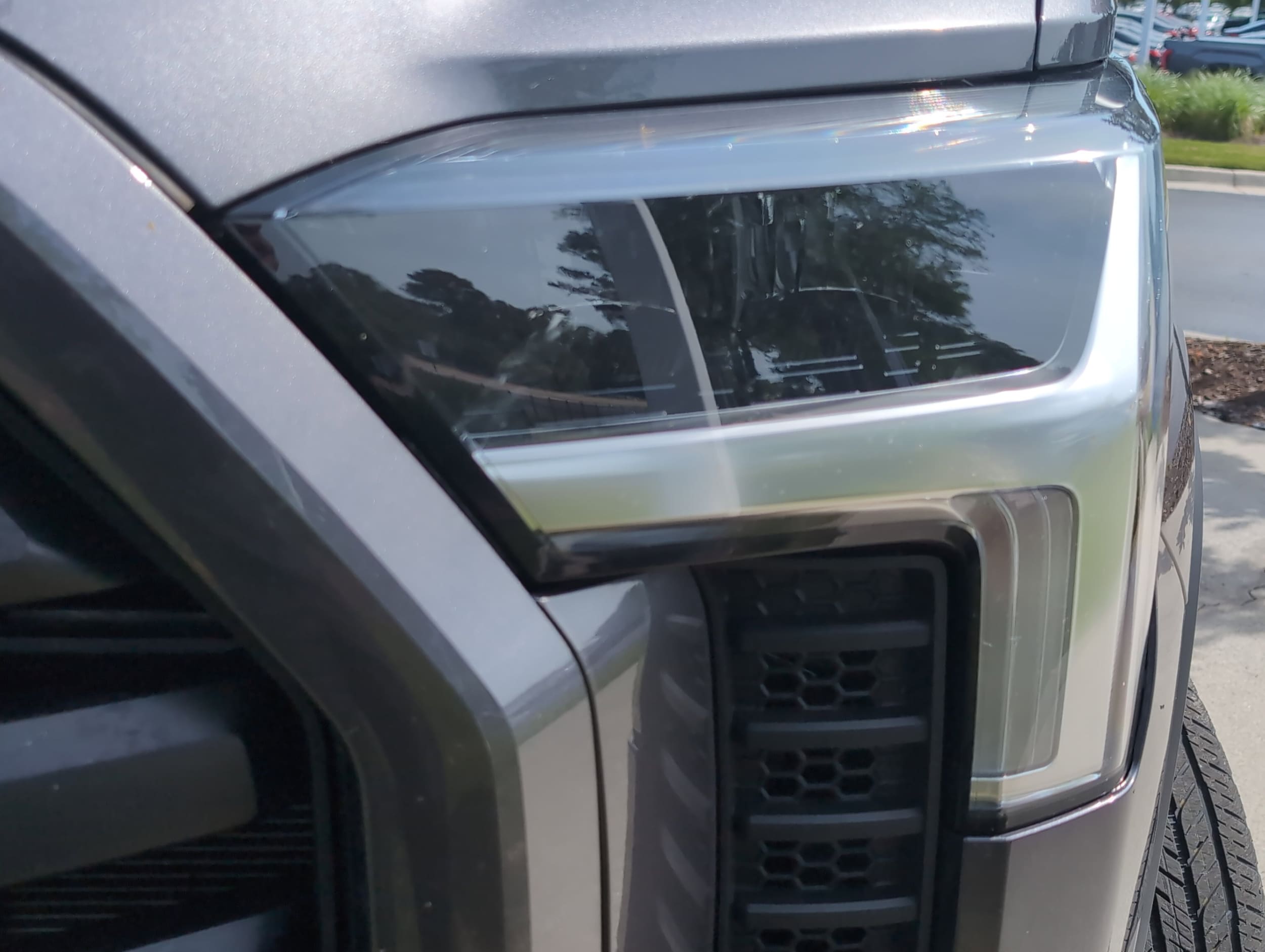 2023 Toyota Tundra 4WD SR5 photo 5