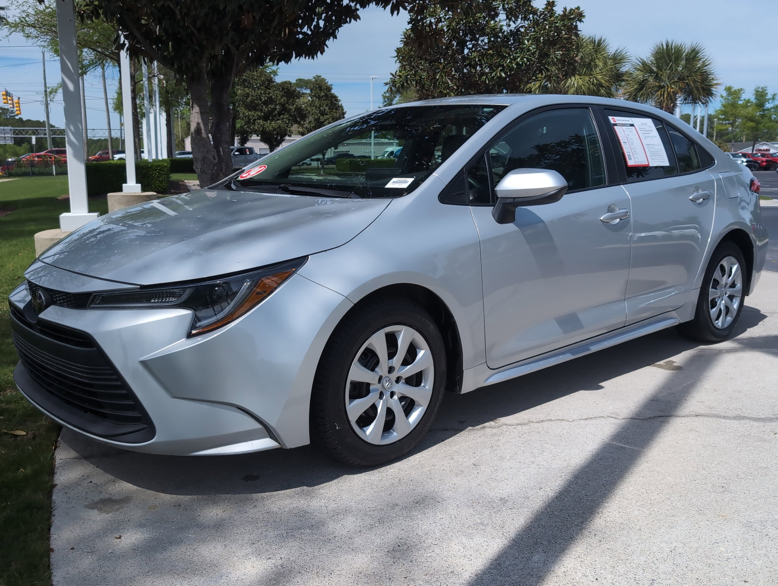 2024 Toyota Corolla LE photo 4