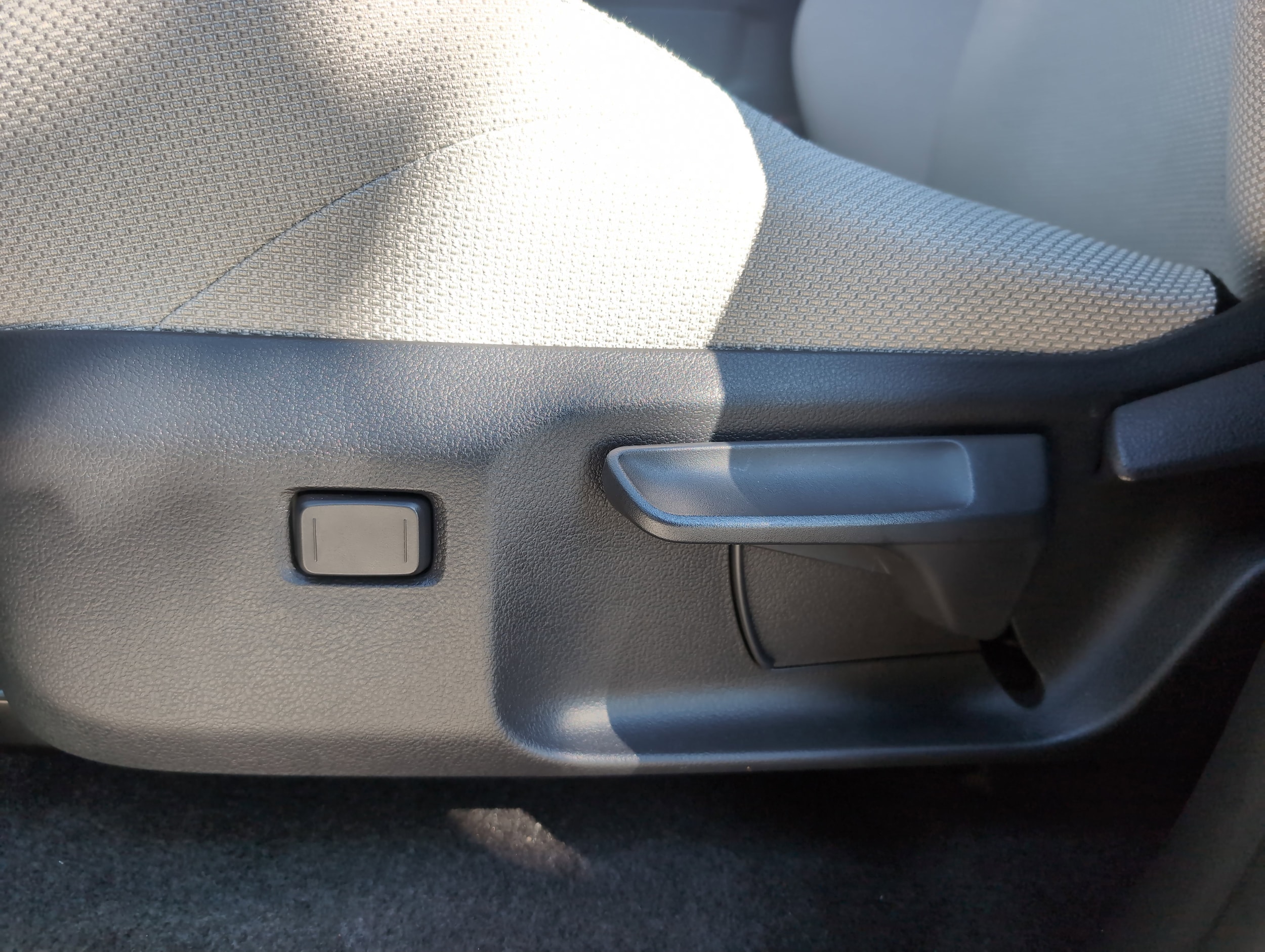2025 Toyota 4Runner SR5 photo 6