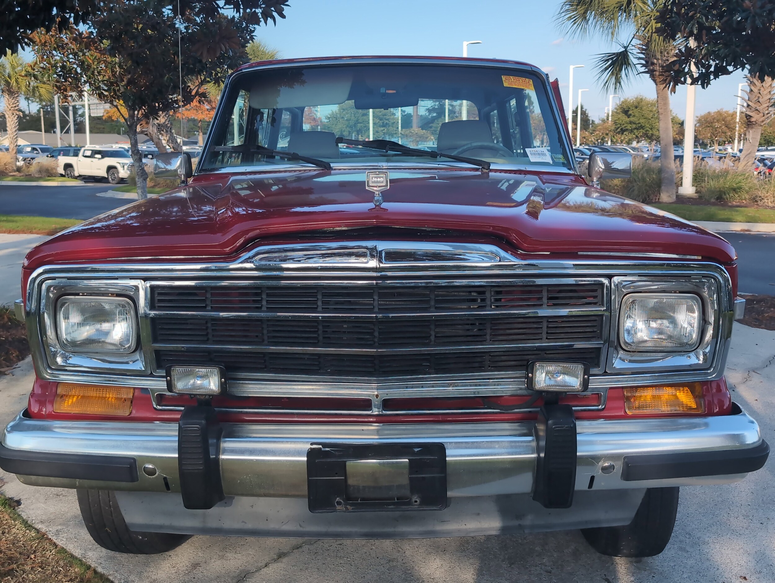 1991 Jeep Grand Wagoneer Base photo 3