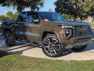 2023 GMC Canyon 4WD Denali Pickup