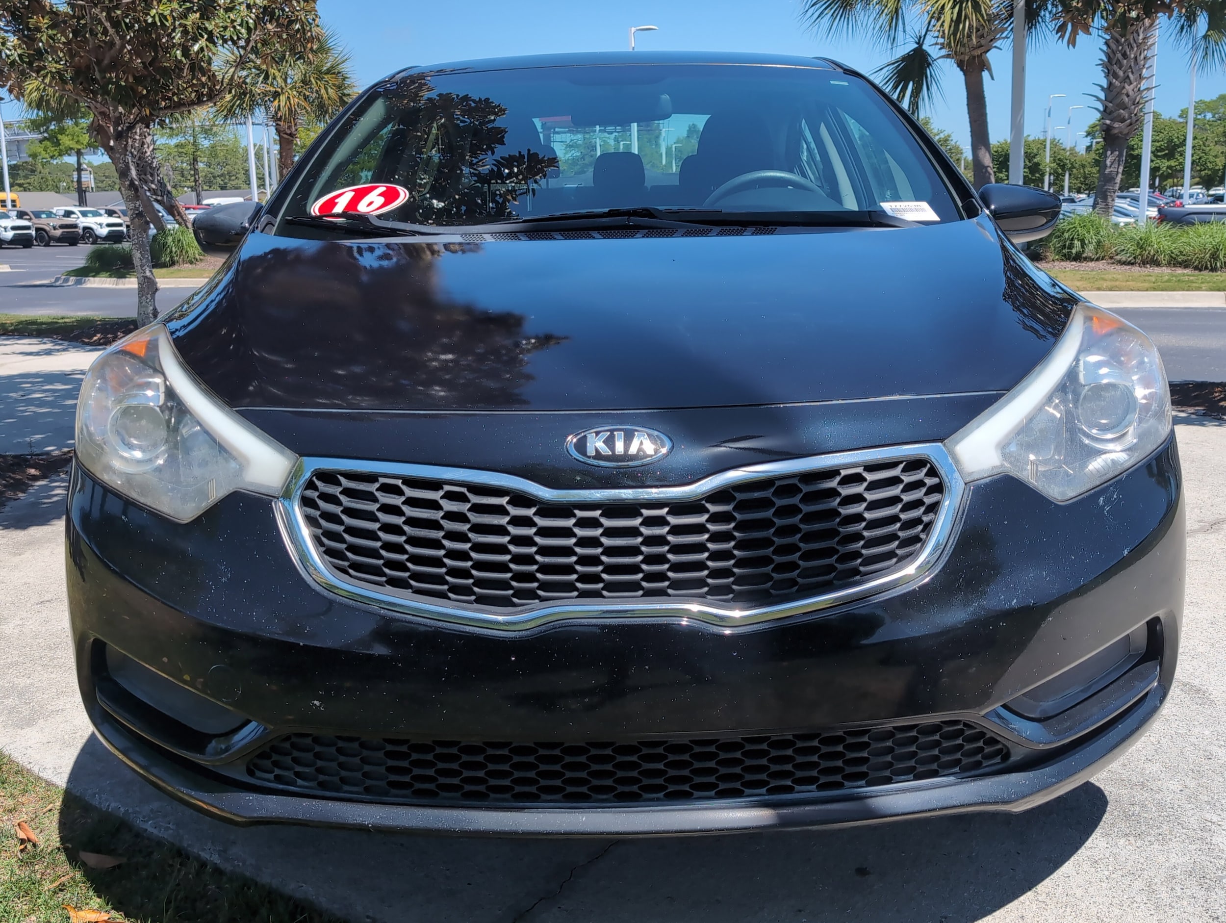 2016 Kia Forte LX photo 2