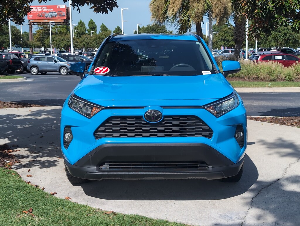 Used 2021 Toyota RAV4 XLE SUV