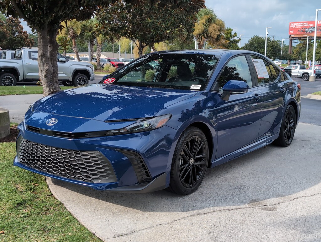 Certified 2025 Toyota Camry SE Sedan