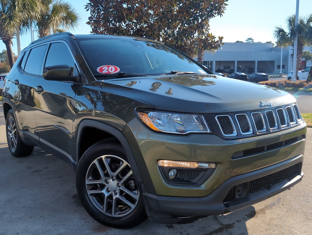 Used 2020 Jeep Compass Latitude w/Sun/Safety Pkg SUV