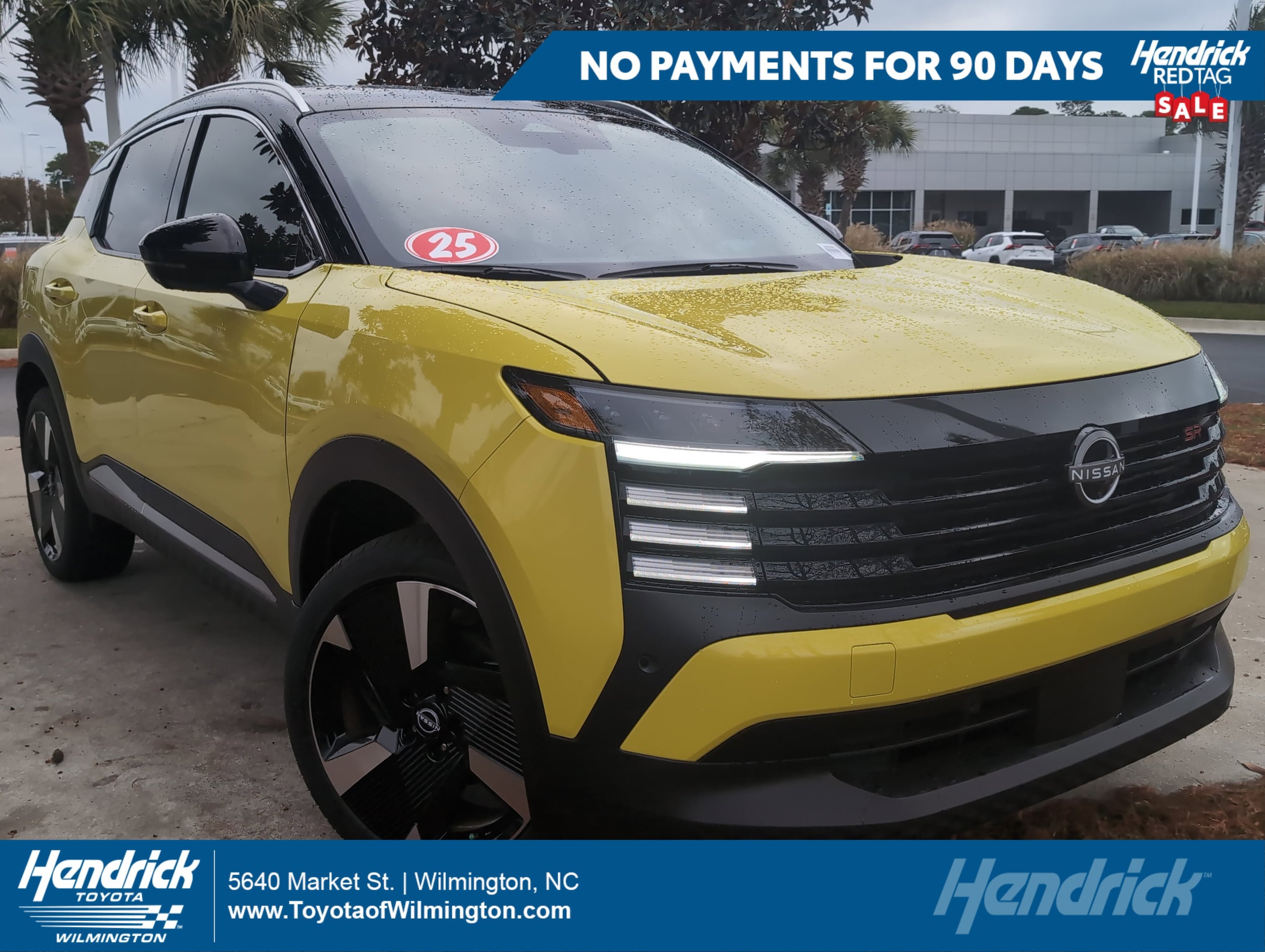 2025 Nissan Kicks SR AWD's photo