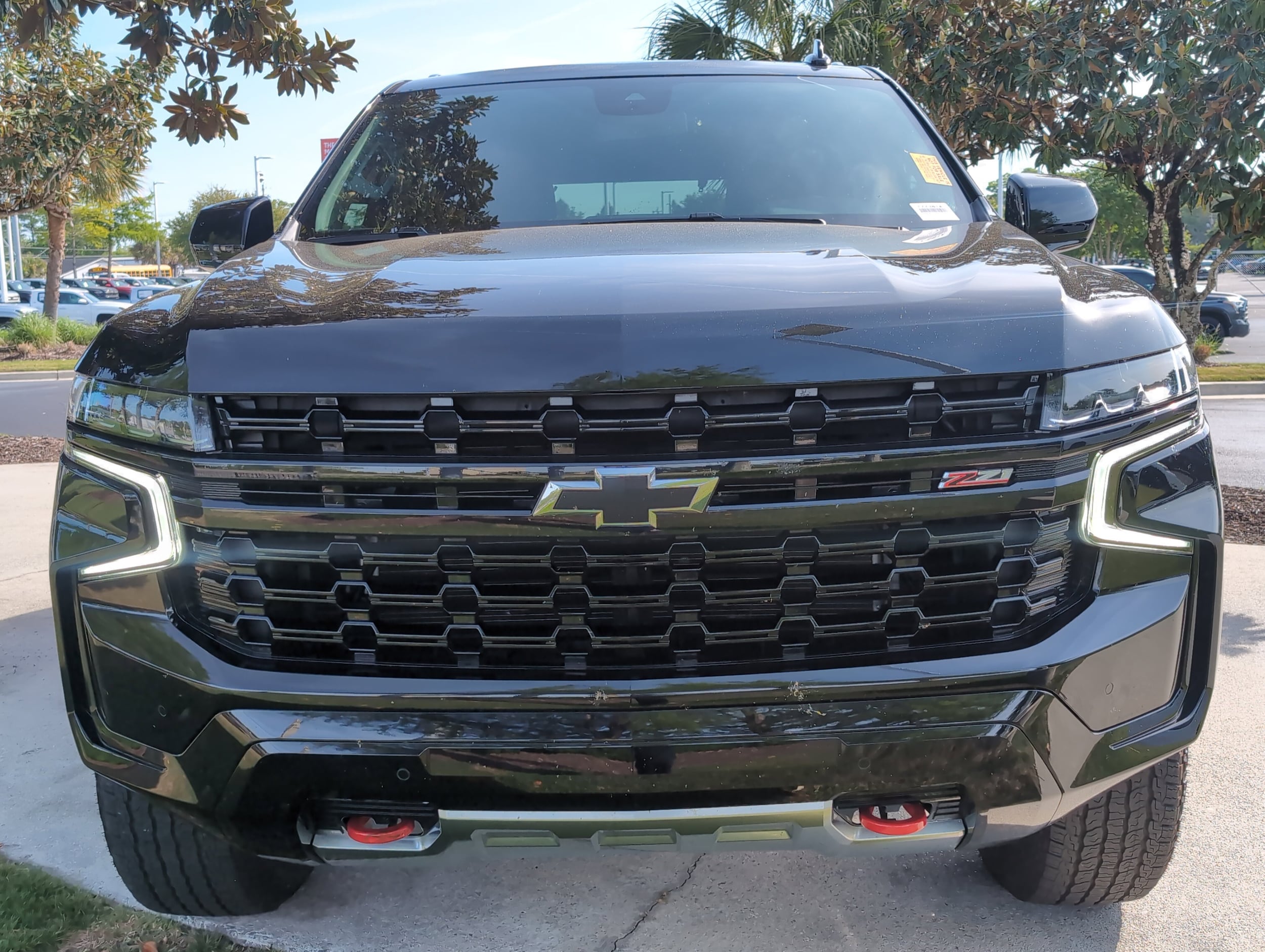 2024 Chevrolet Tahoe Z71 photo 2