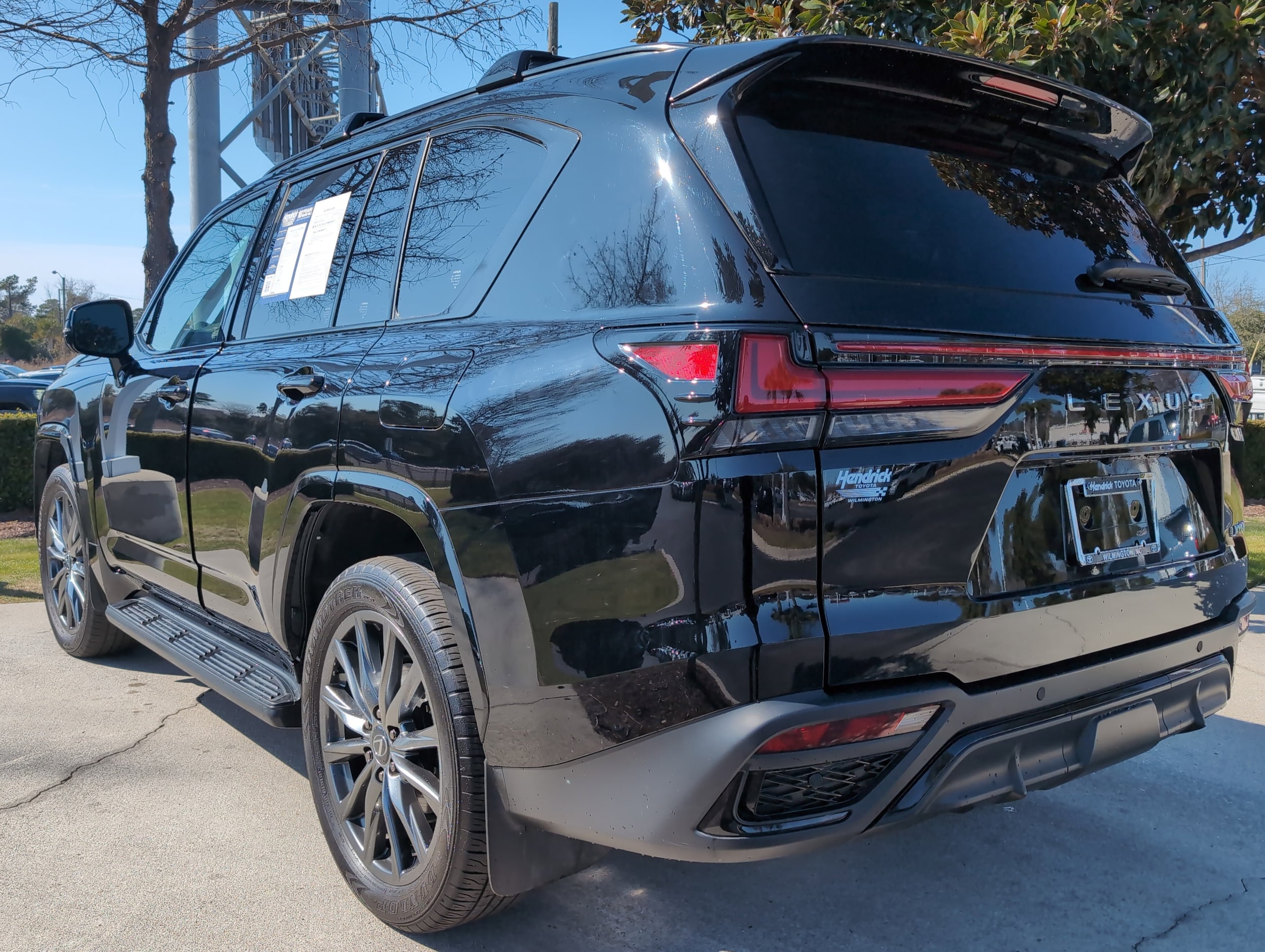 2024 LEXUS LX LX 600 F SPORT photo 6
