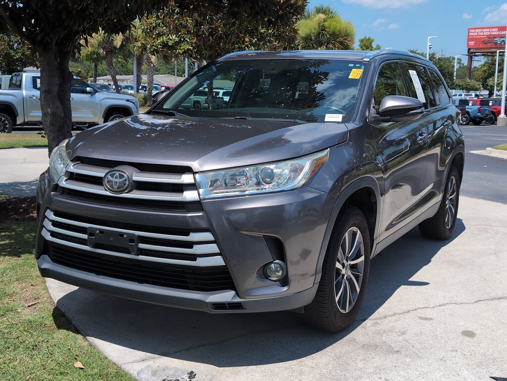 Used 2019 Toyota Highlander XLE SUV