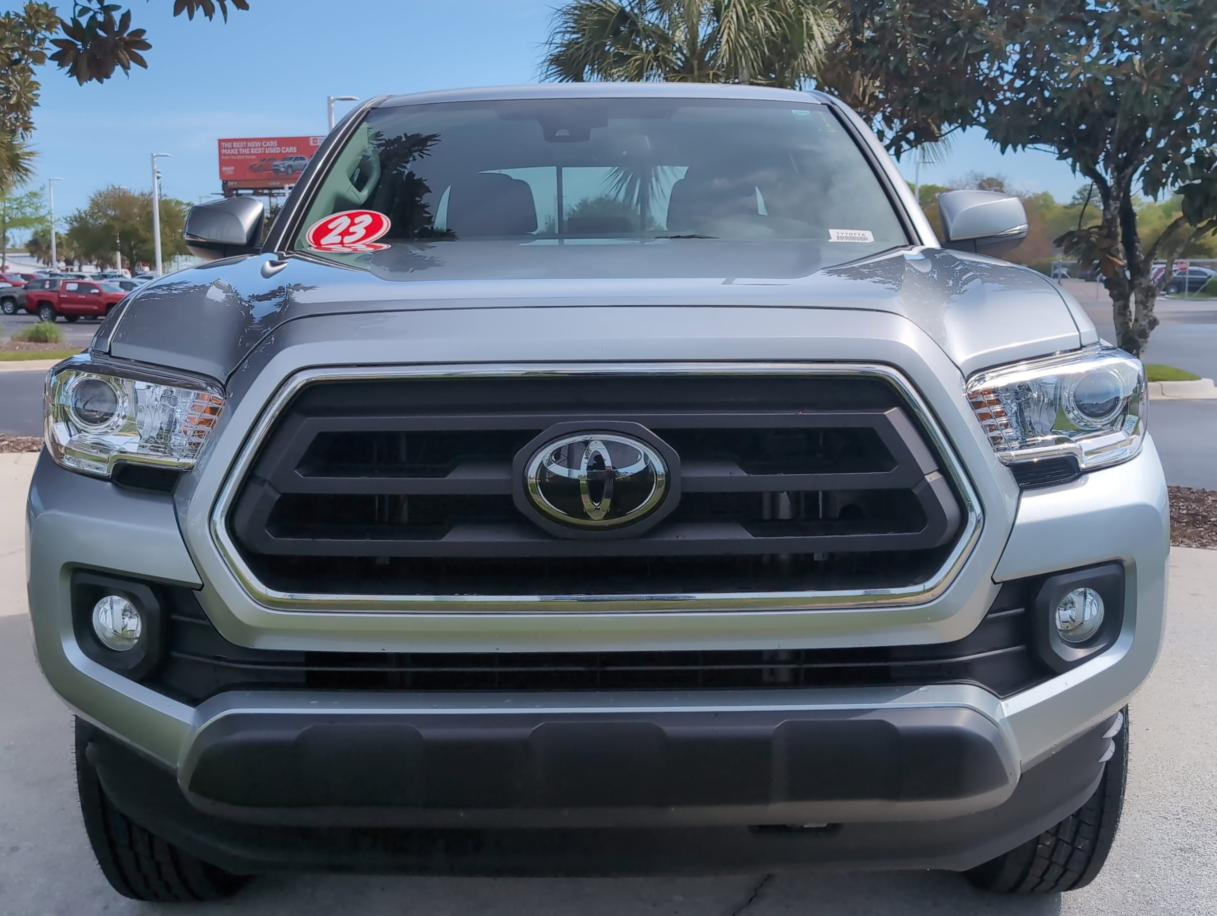 2023 Toyota Tacoma 4WD SR5 photo 2