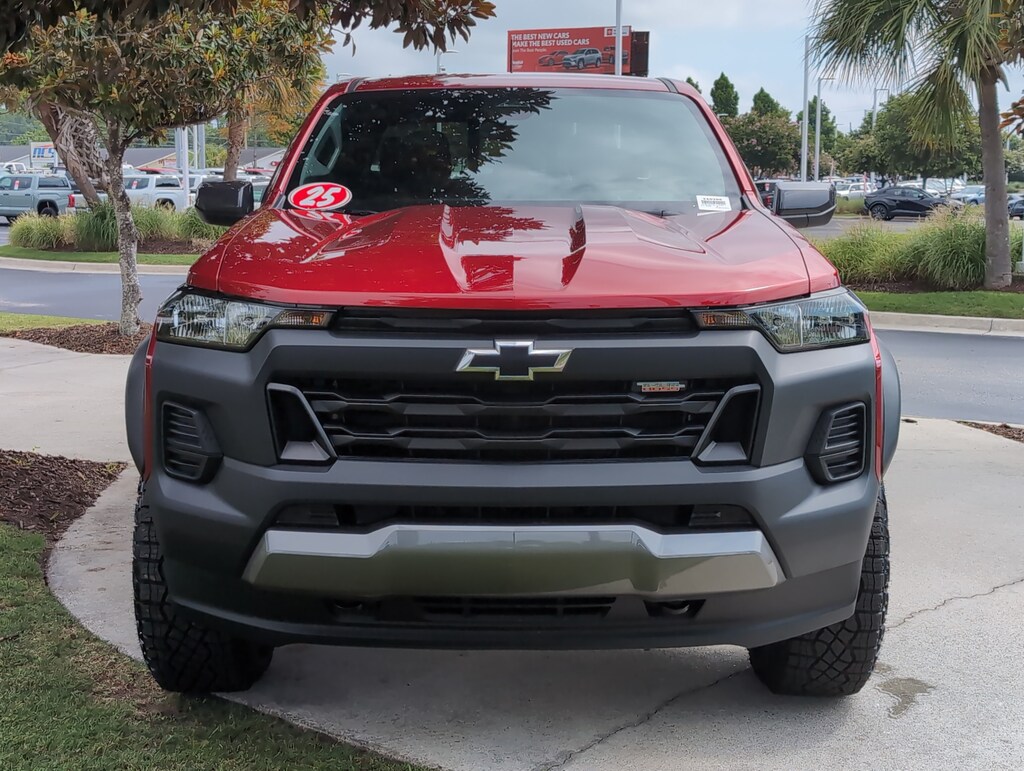 Used 2025 Chevrolet Colorado 4WD Trail Boss Pickup