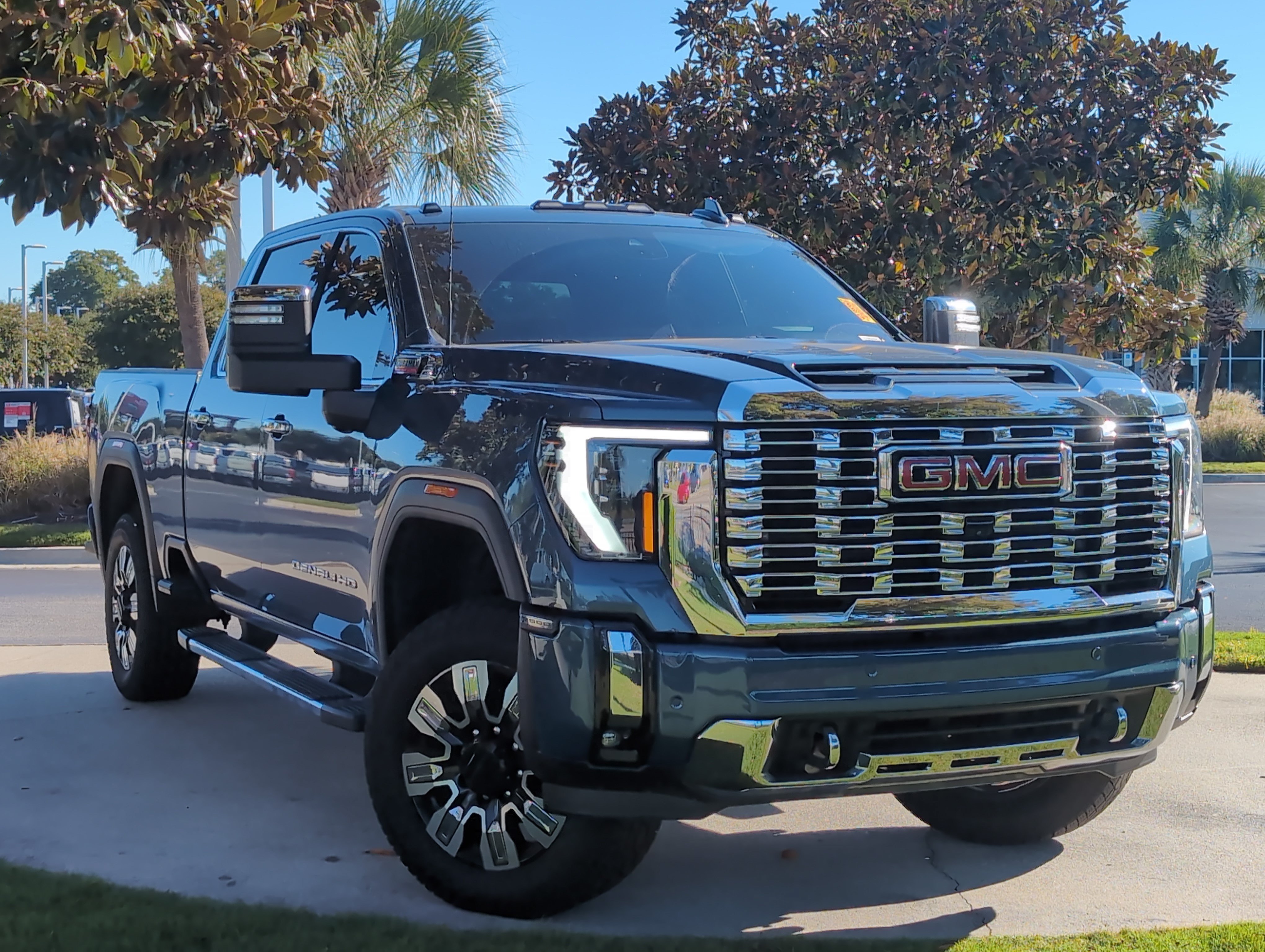 2025 GMC Sierra 3500HD Denali Pickup