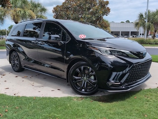 2022 Toyota Sienna XSE Minivan