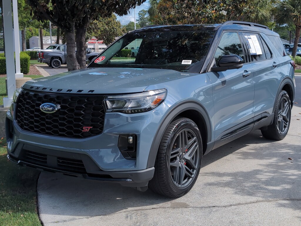 Used 2025 Ford Explorer ST SUV