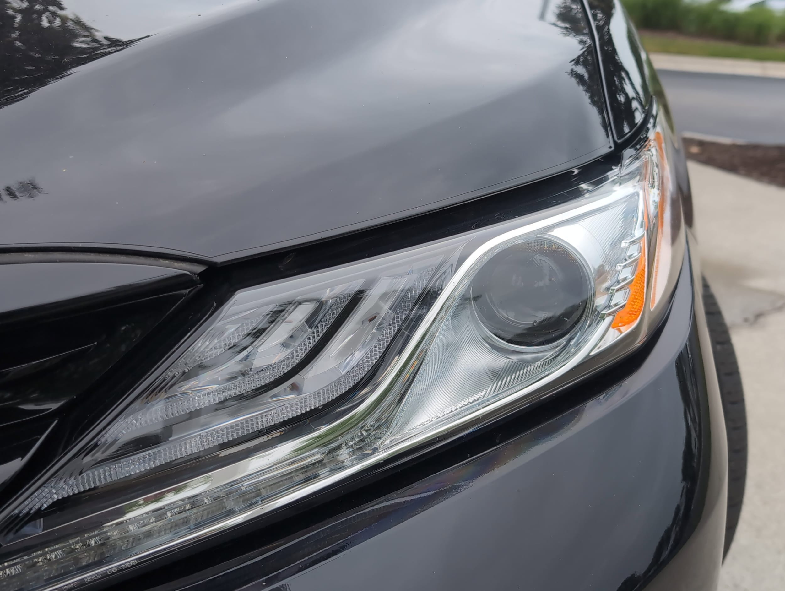 2020 Toyota Camry XLE photo 6