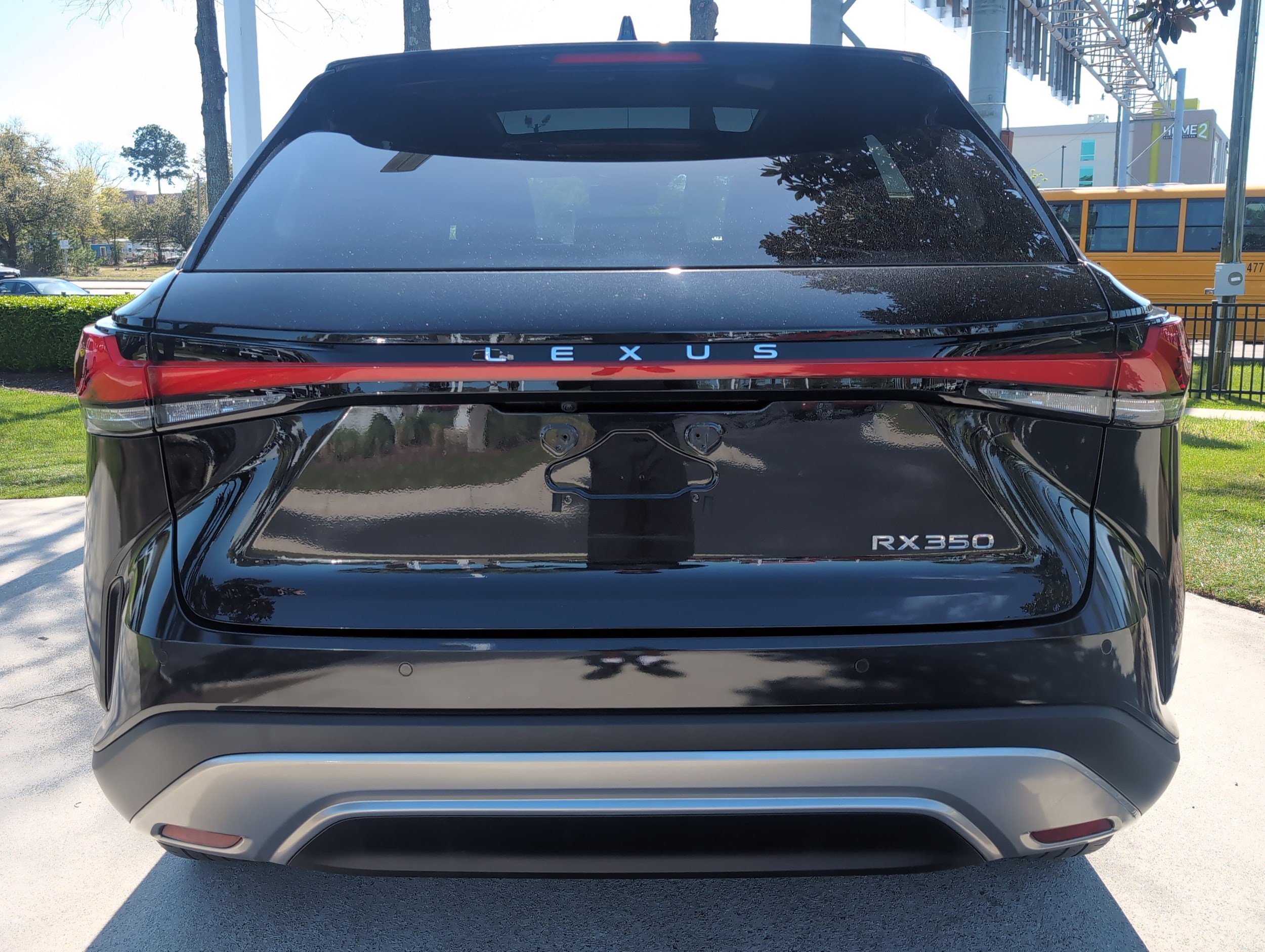 2023 LEXUS RX RX 350 Luxury photo 3