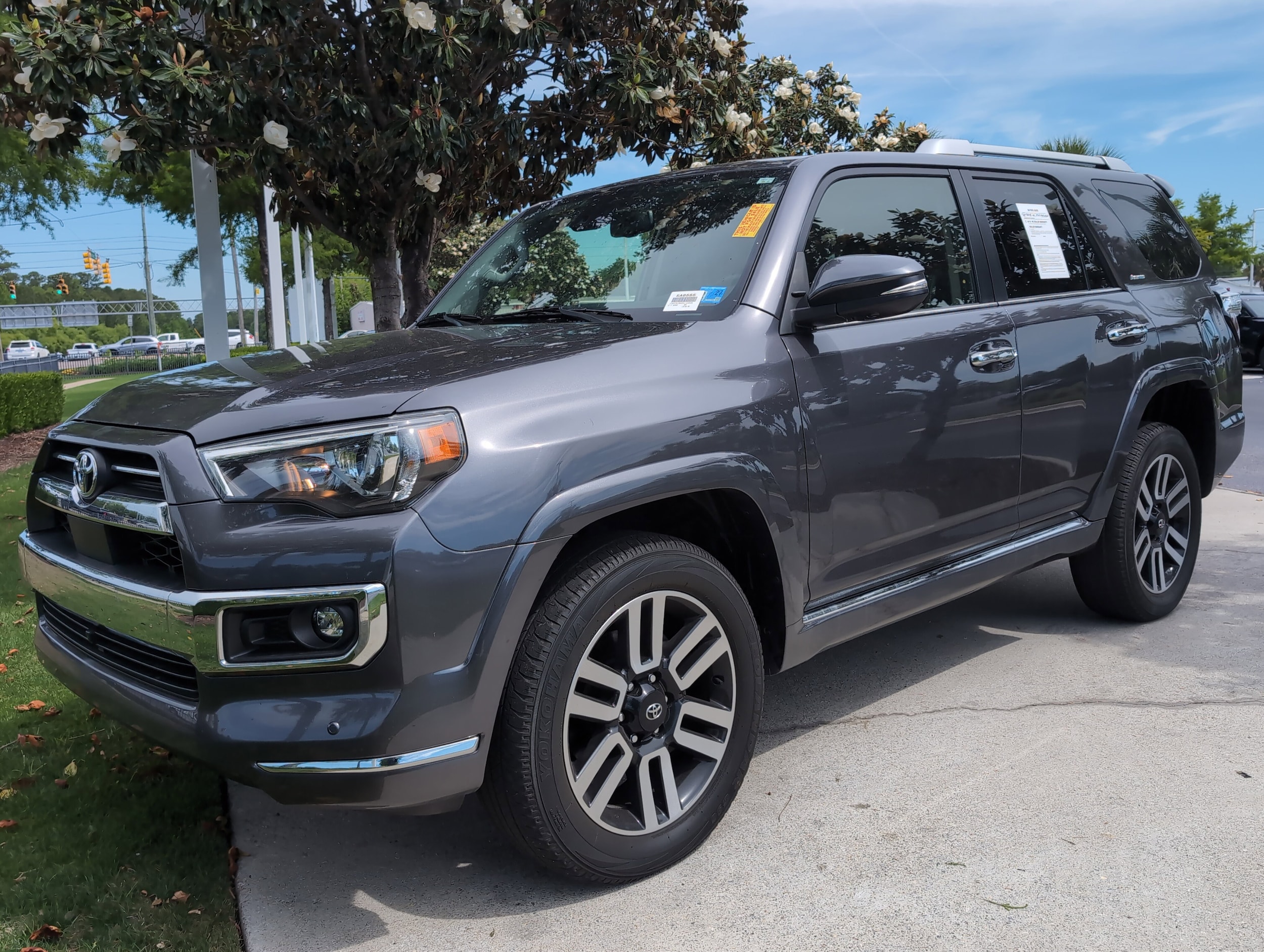 2023 Toyota 4Runner Limited photo 4