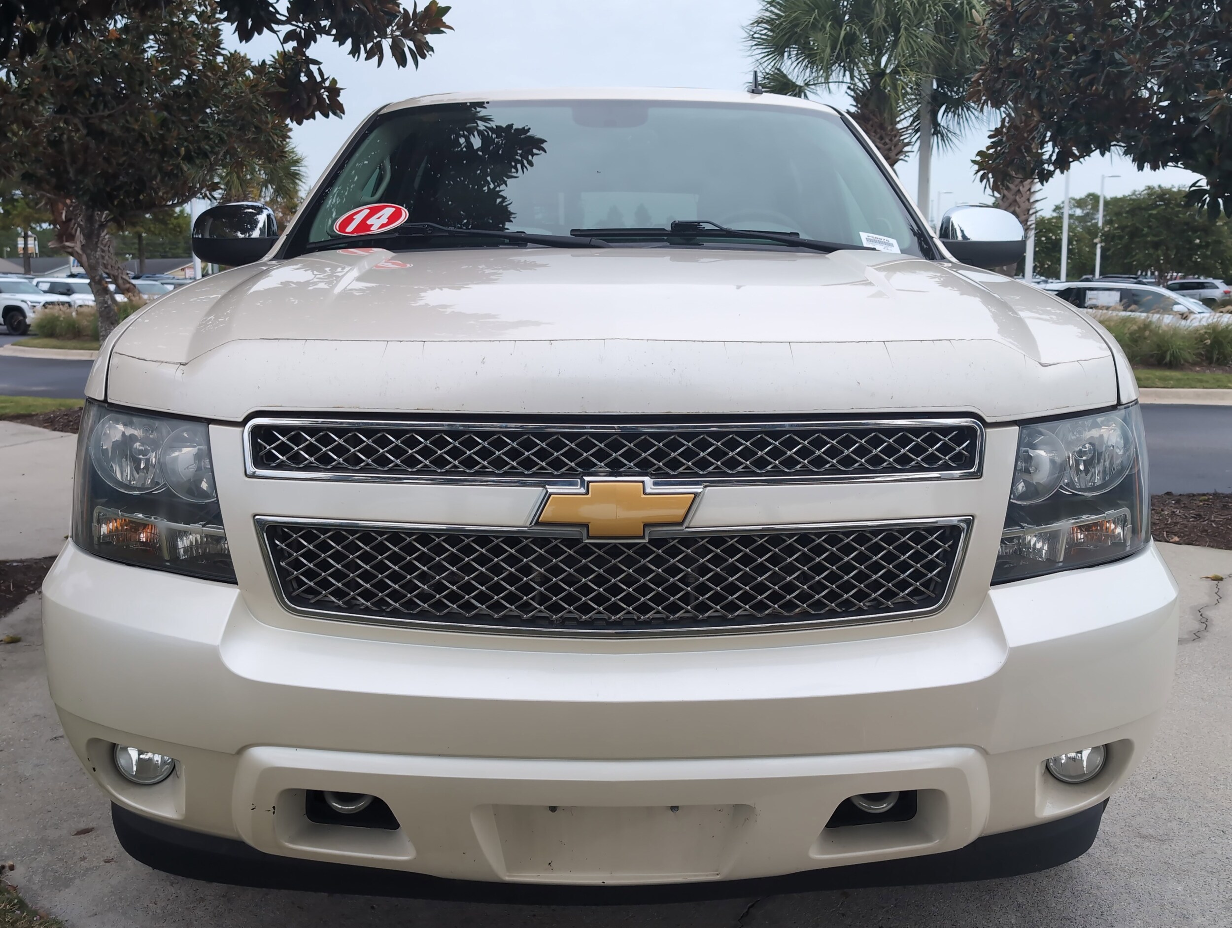 2014 Chevrolet Tahoe LTZ photo 2