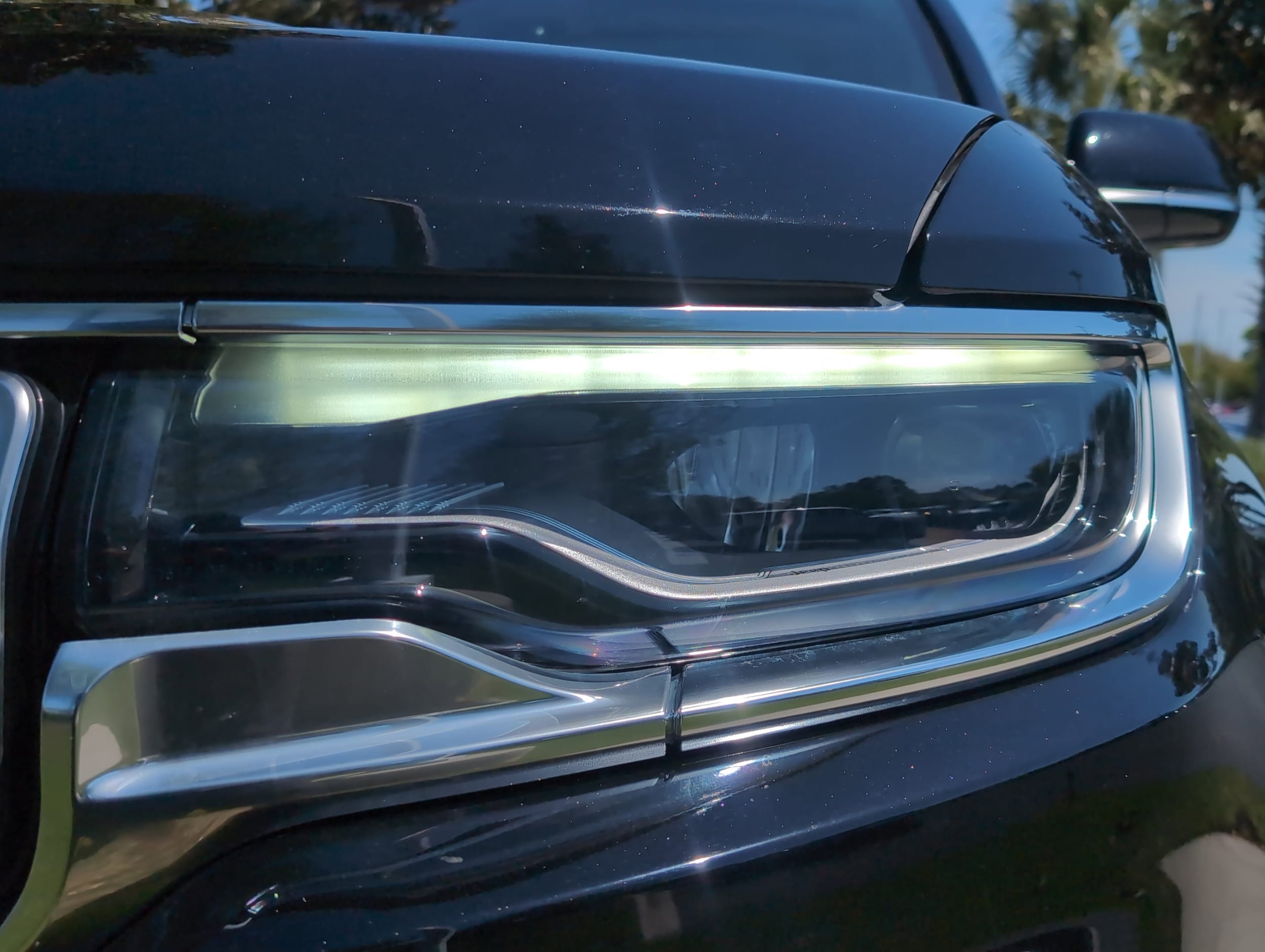 2024 Jeep Wagoneer photo 4