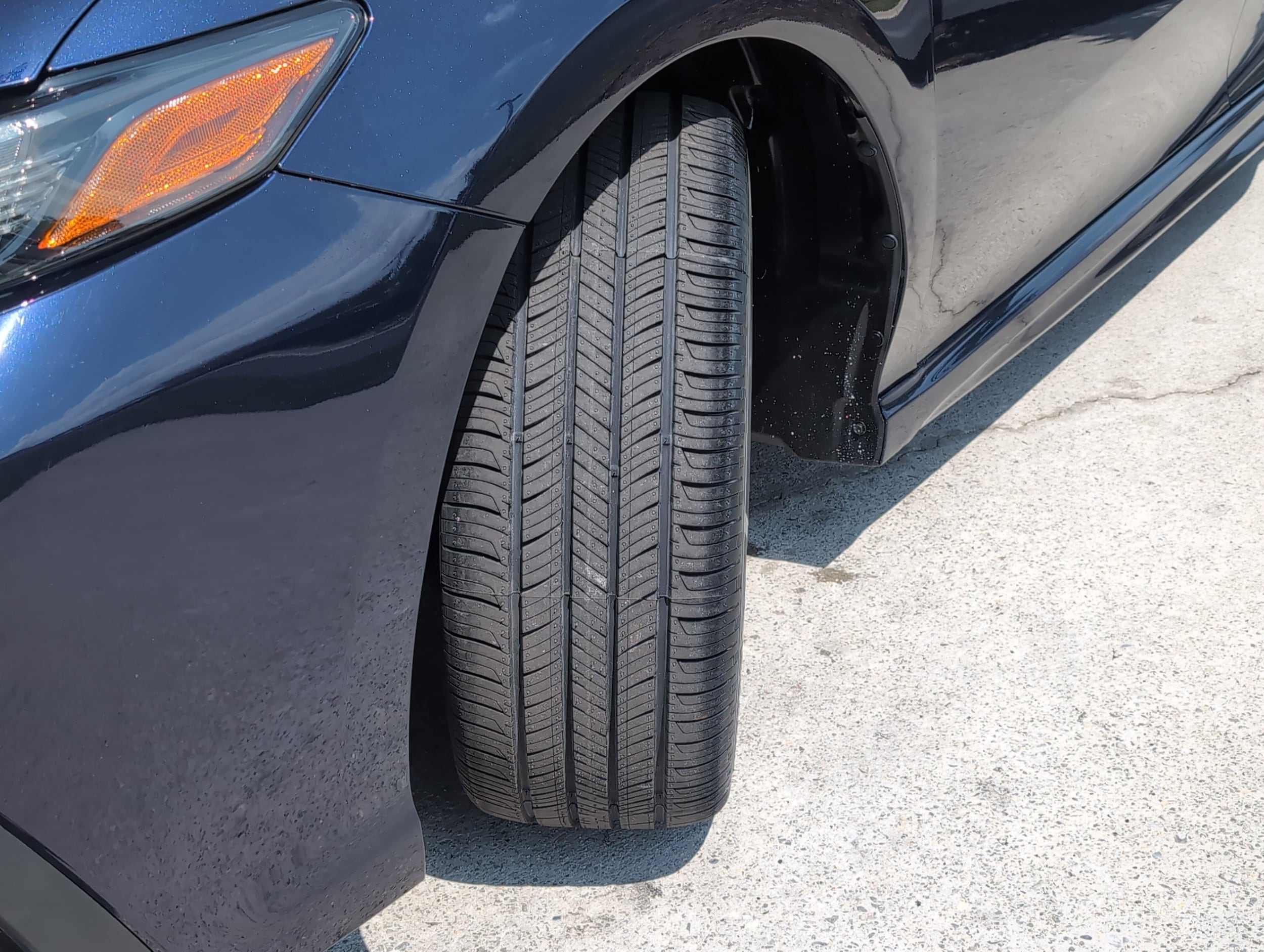 2022 Toyota Camry SE photo 4