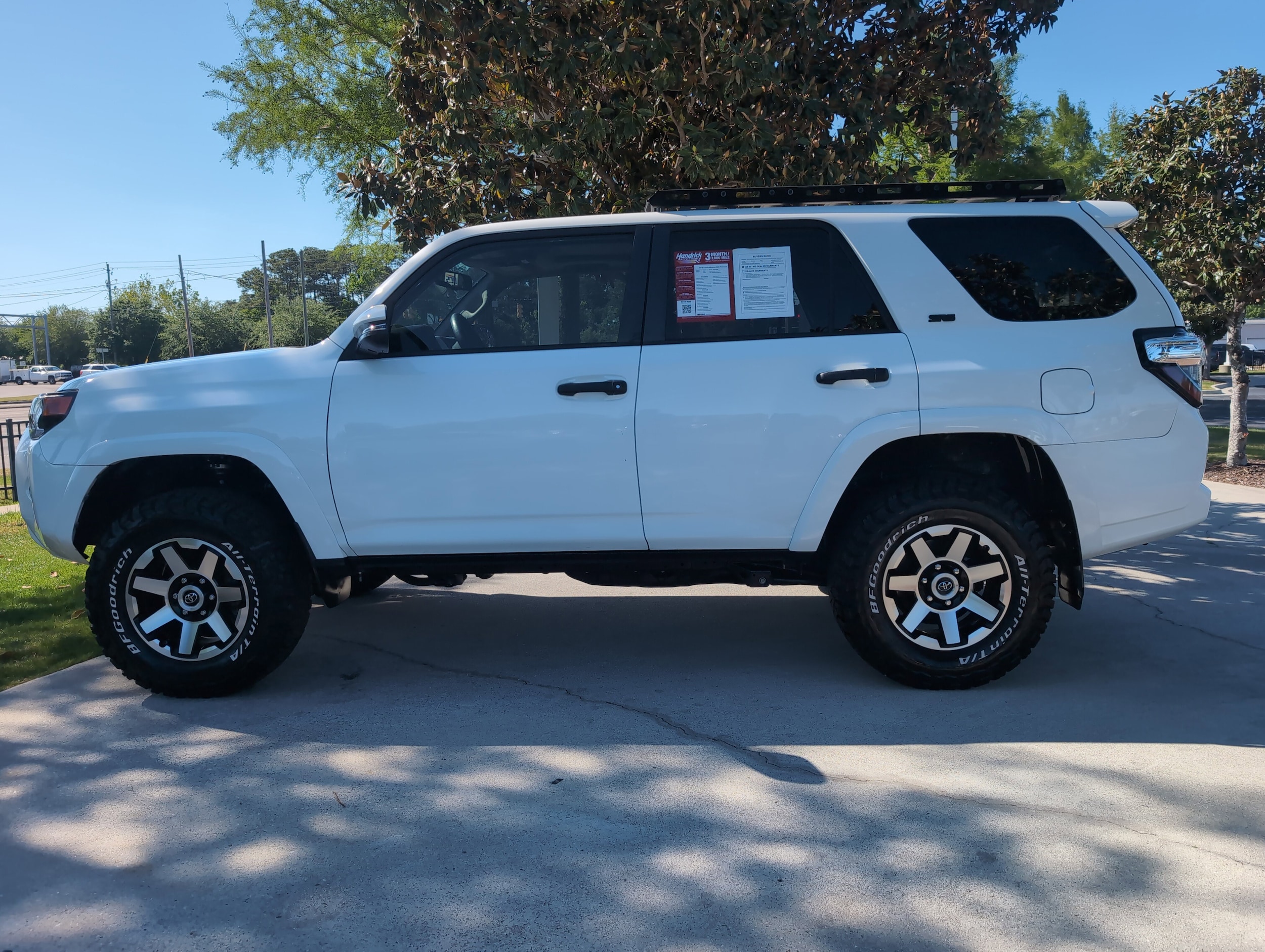 2018 Toyota 4Runner SR5 Premium photo 5
