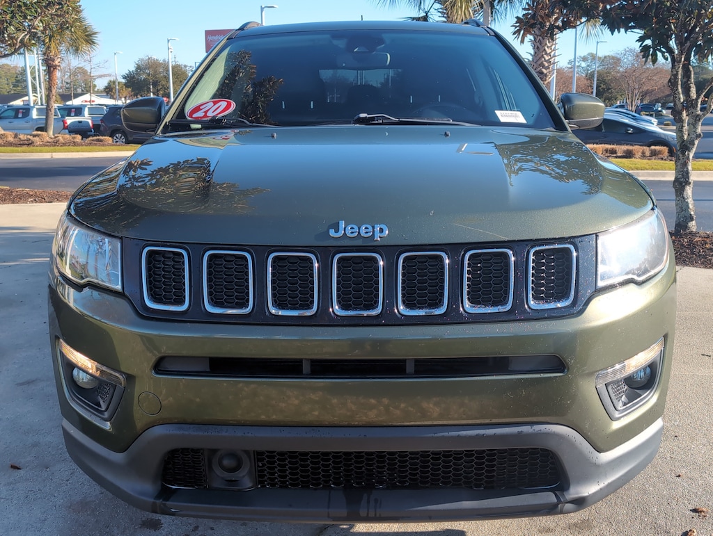 Used 2020 Jeep Compass Latitude w/Sun/Safety Pkg SUV