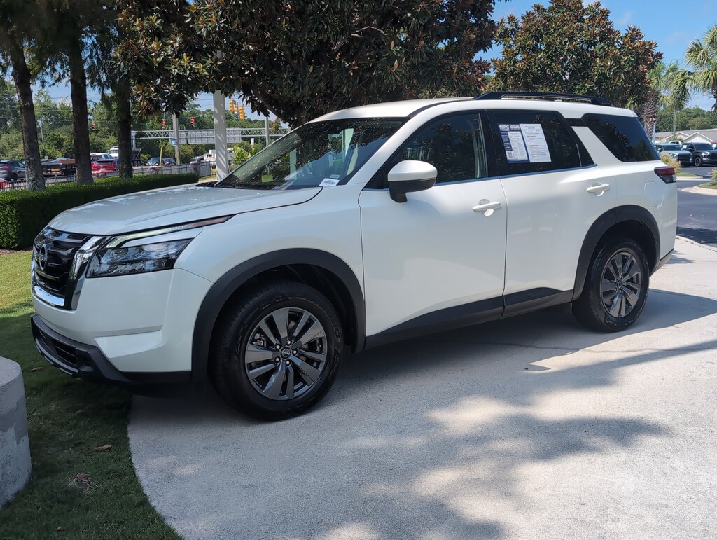Used 2024 Nissan Pathfinder SV SUV