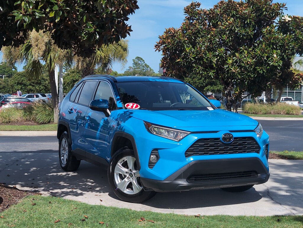 Used 2021 Toyota RAV4 XLE SUV