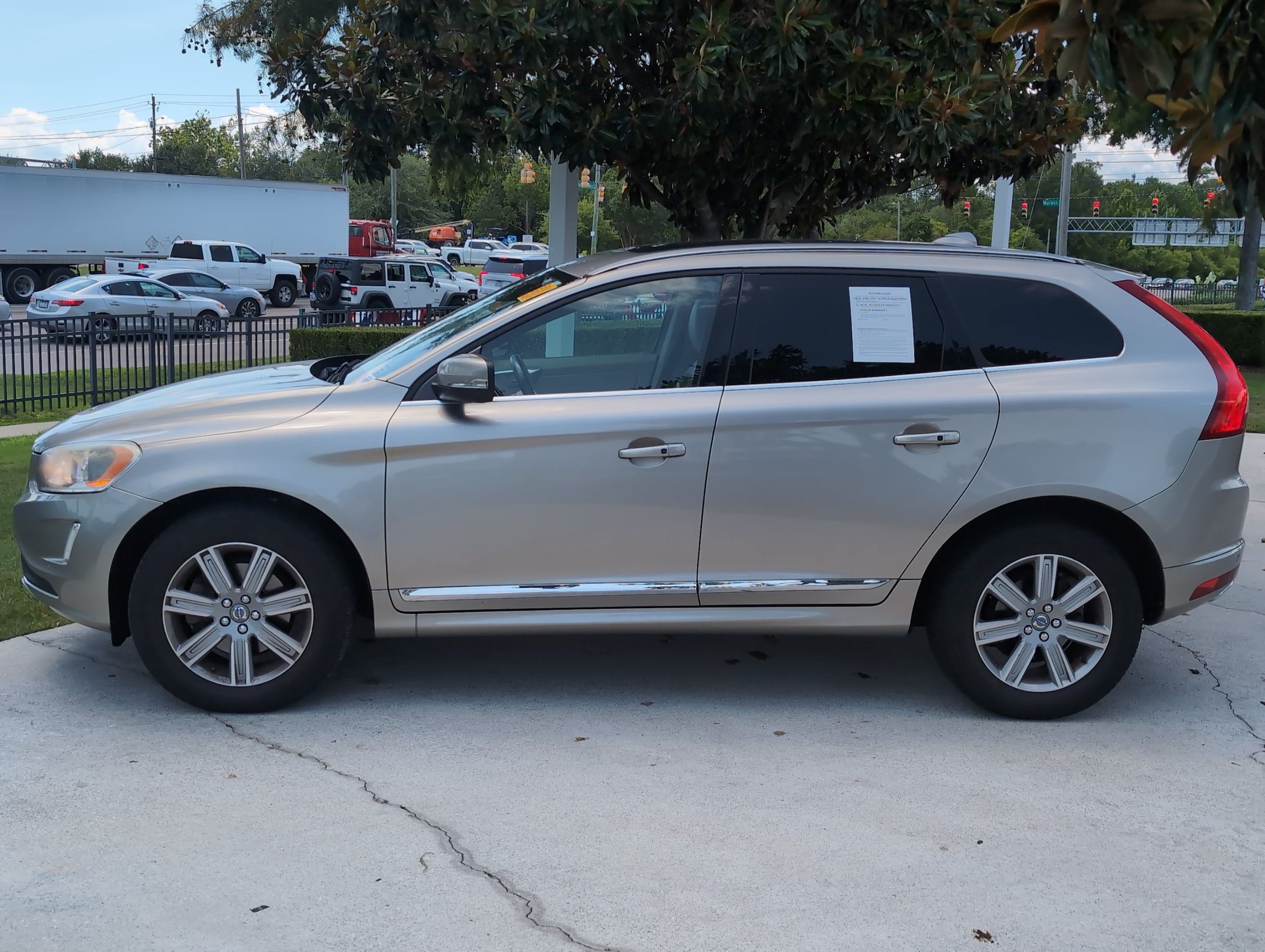 Volvo XC60 T6