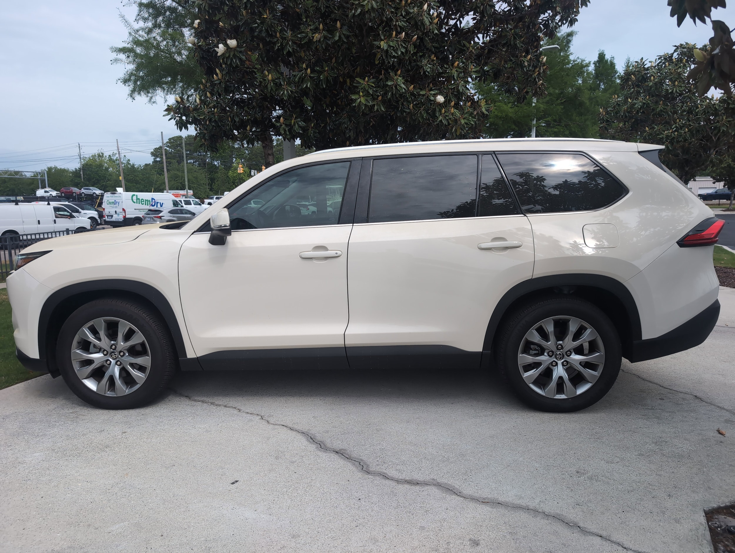 2024 Toyota Grand Highlander Limited photo 6