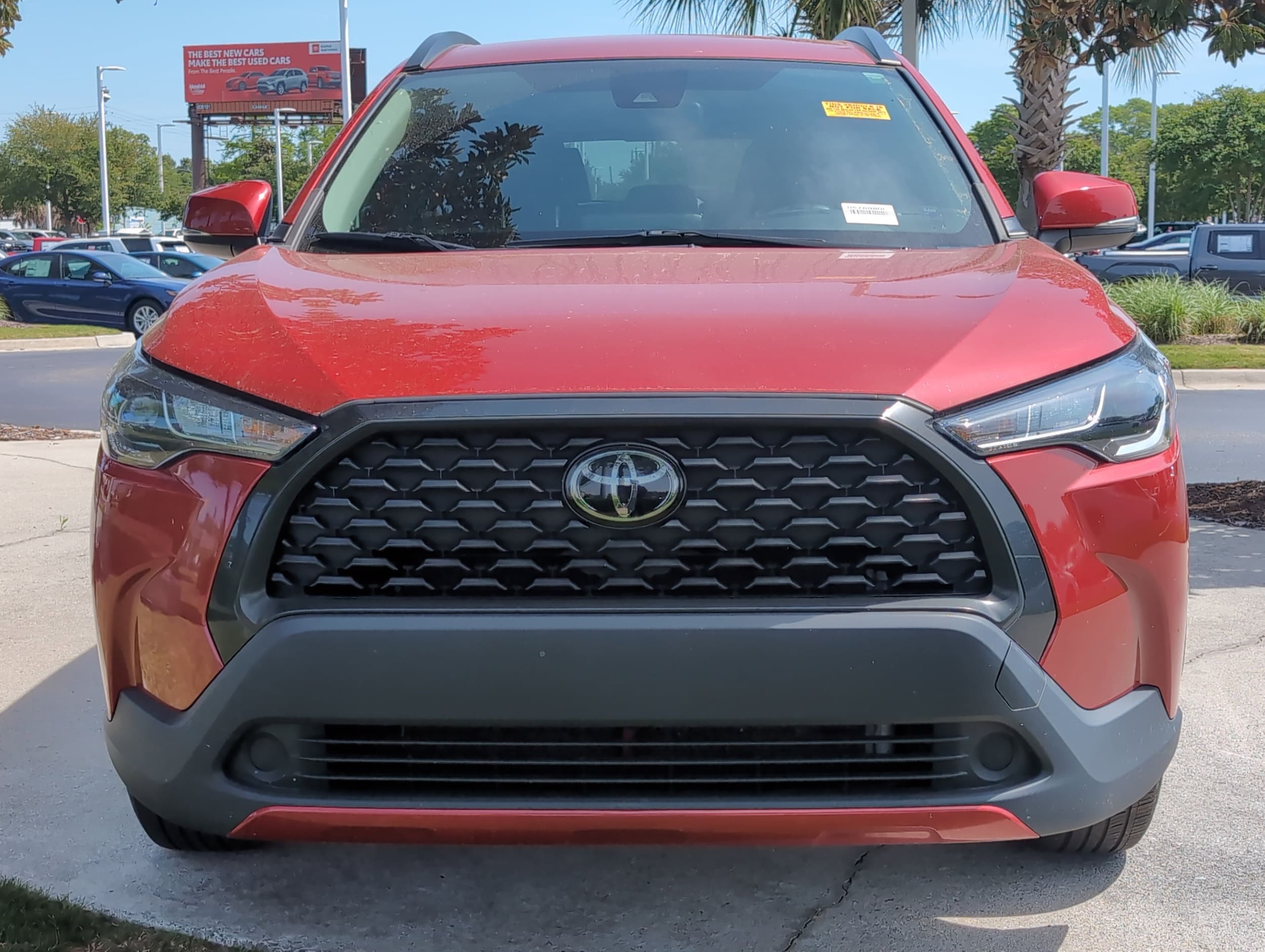 2022 Toyota Corolla Cross LE photo 3