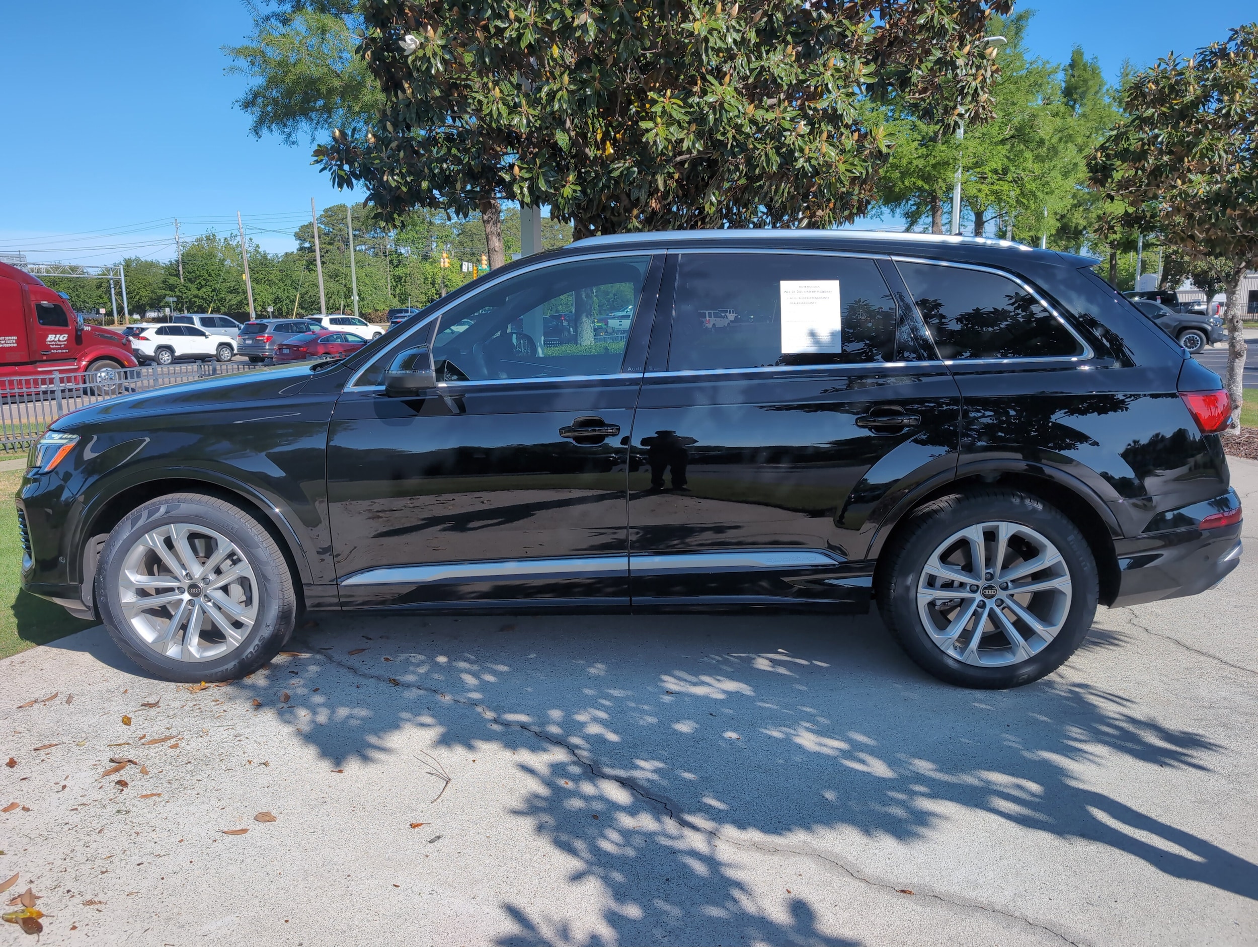 2025 Audi Q7 Prestige photo 6