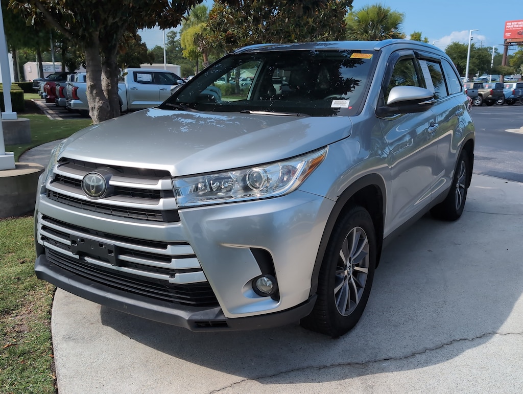 Used 2019 Toyota Highlander XLE SUV