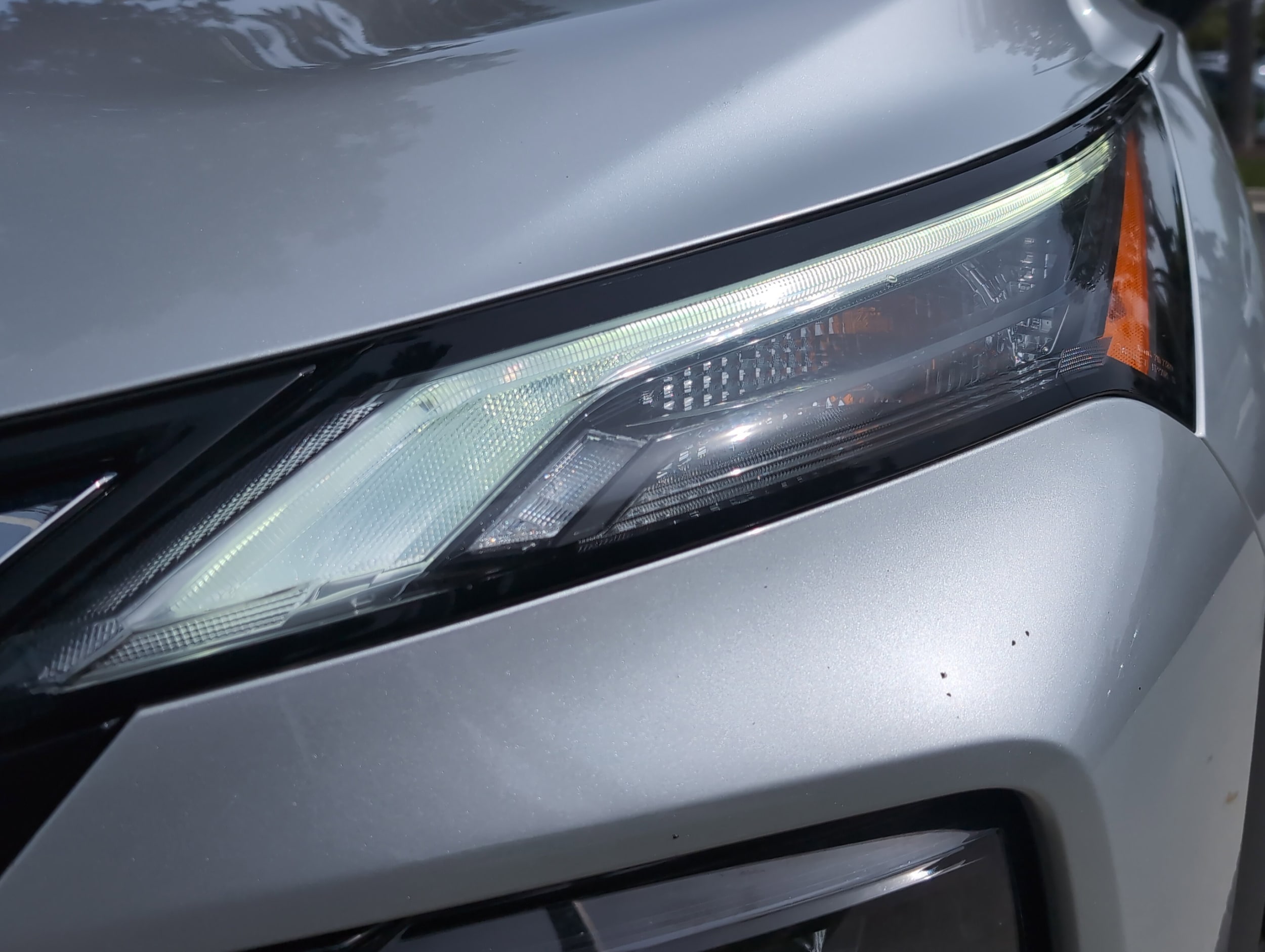 2024 Nissan Rogue SV photo 5