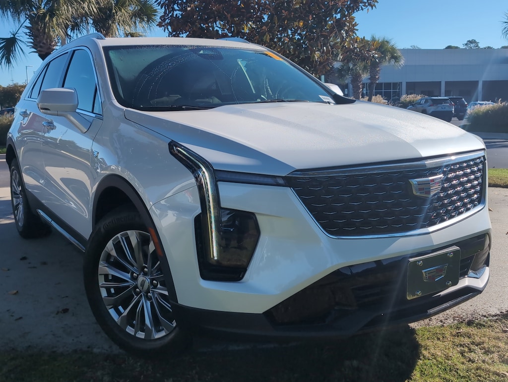 Used 2024 CADILLAC XT4 FWD Premium Luxury SUV