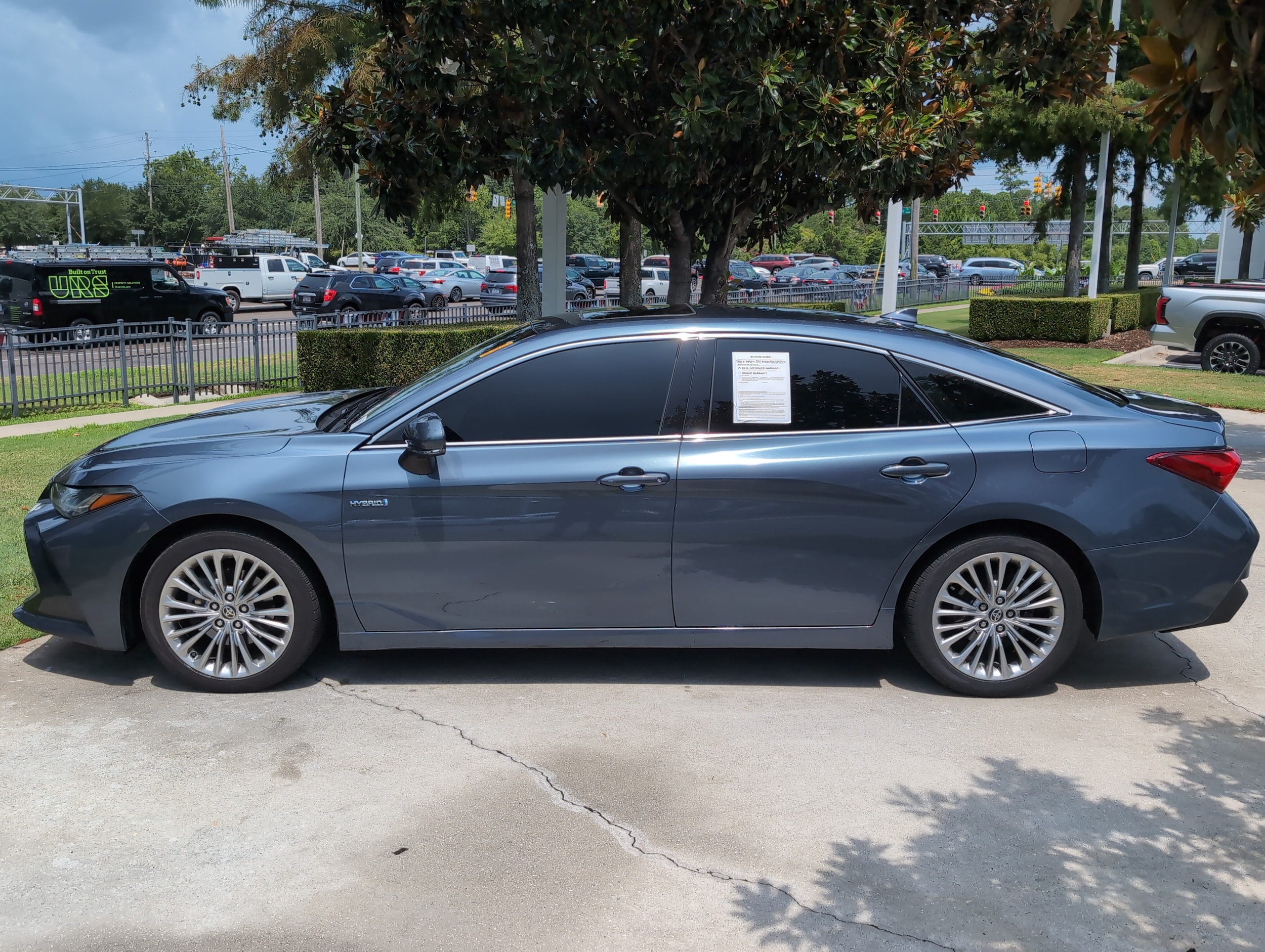 Toyota Avalon Hybrid Limited