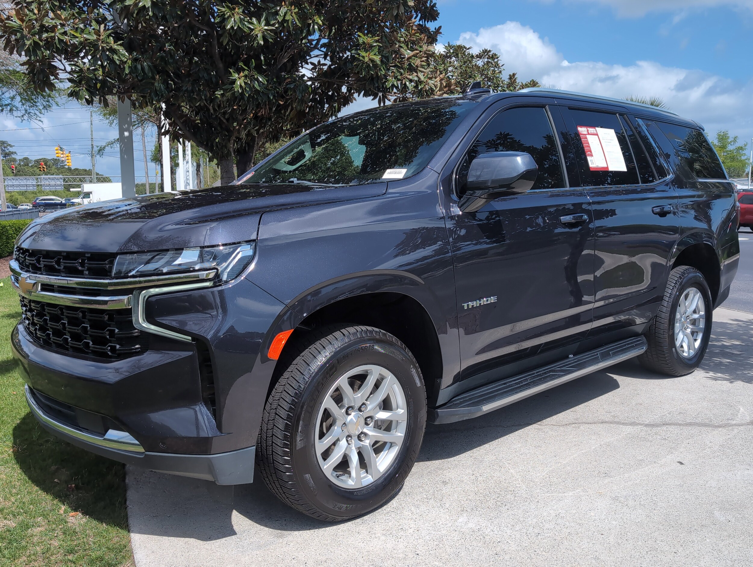 2023 Chevrolet Tahoe LS photo 5