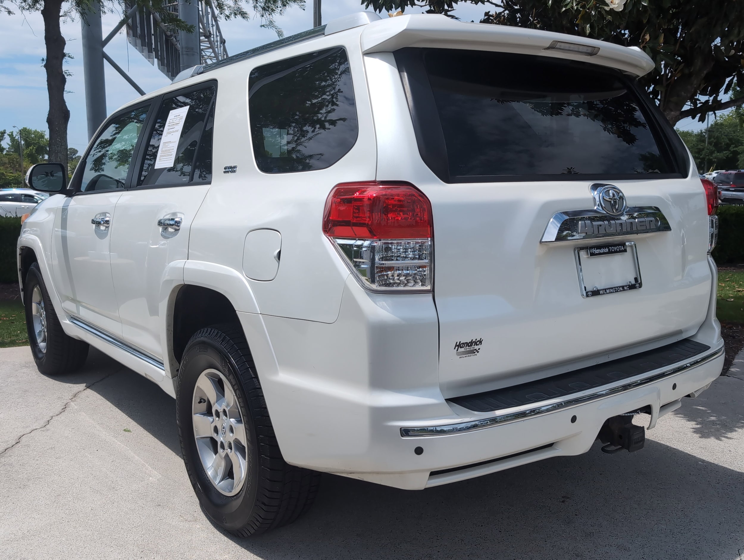 2011 Toyota 4Runner SR5 photo 3