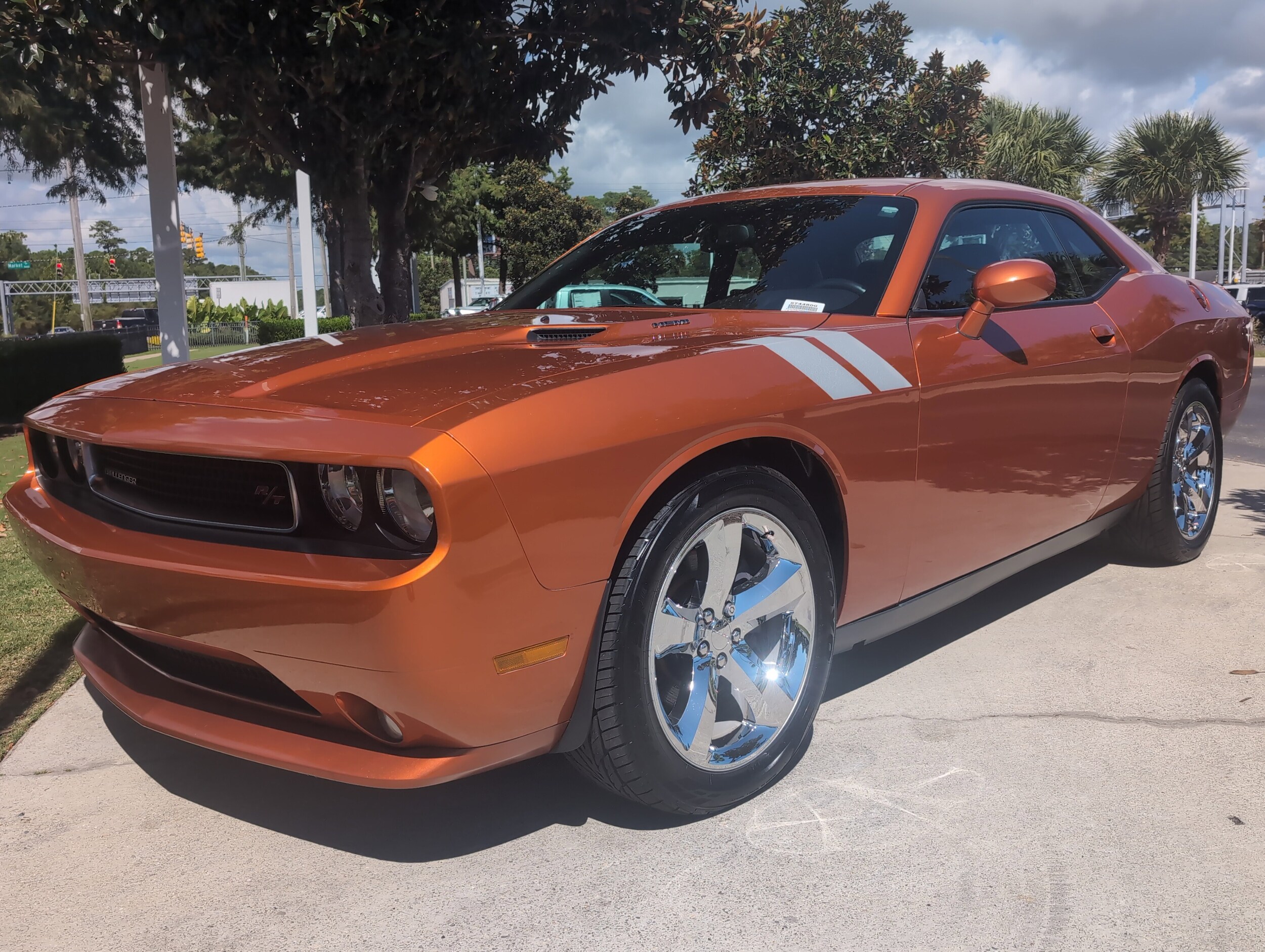 2011 Dodge Challenger R/T photo 3