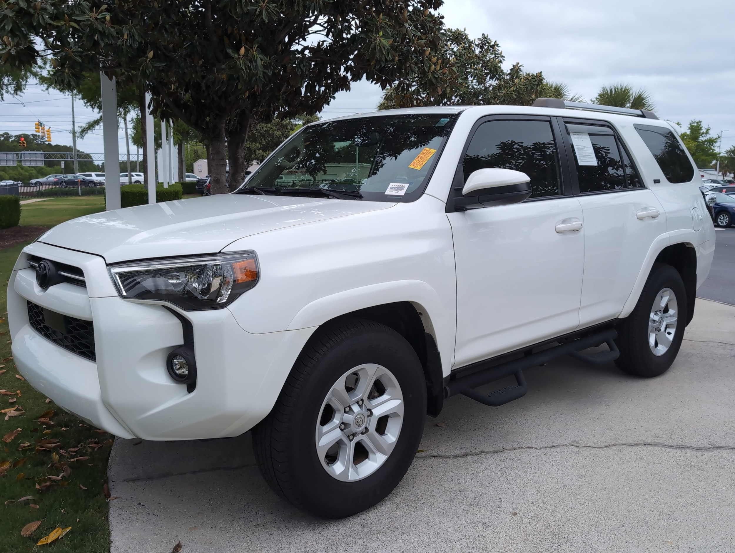 2022 Toyota 4Runner SR5 photo 5