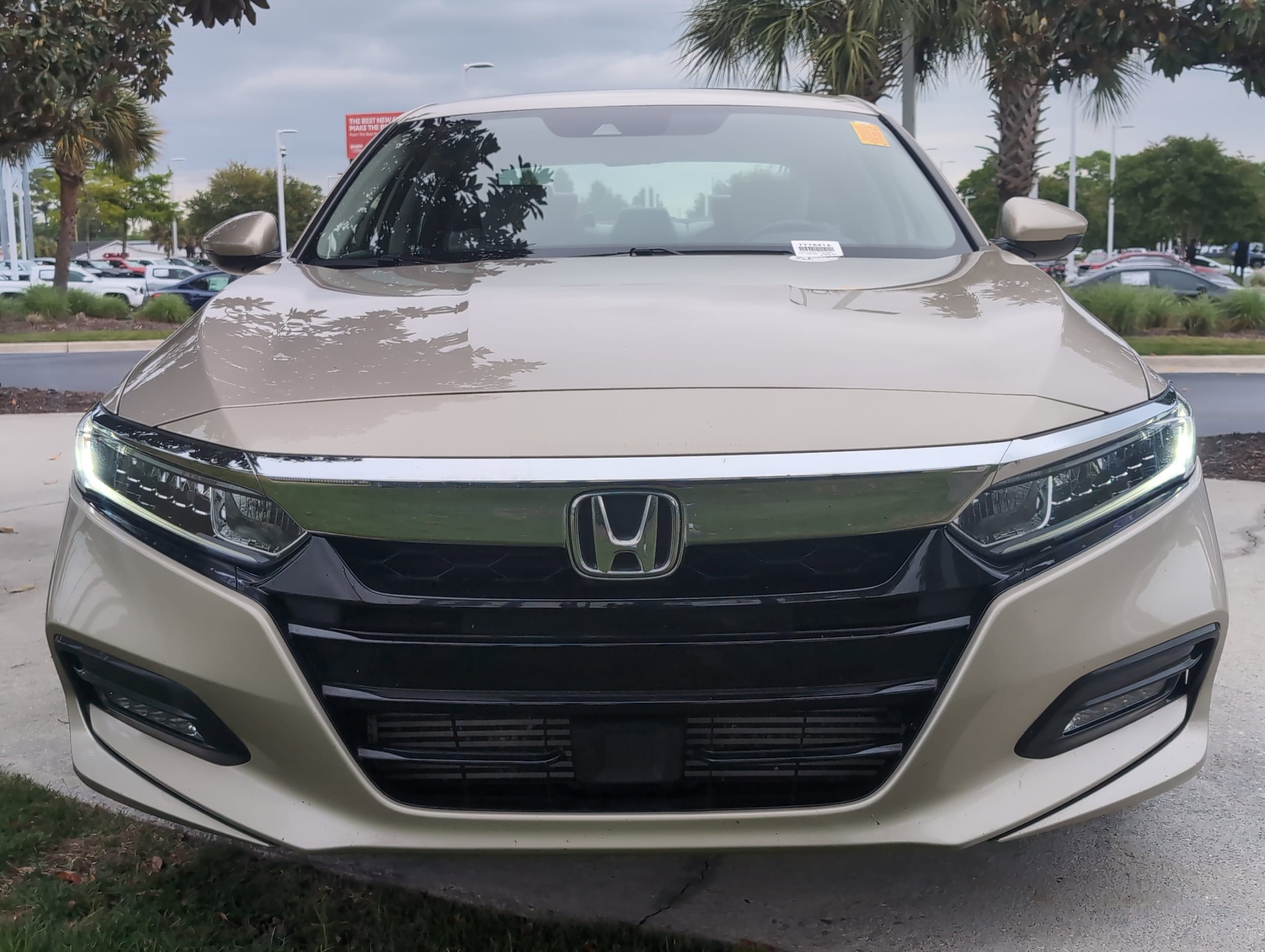 2018 Honda Accord EX-L 1.5T photo 2