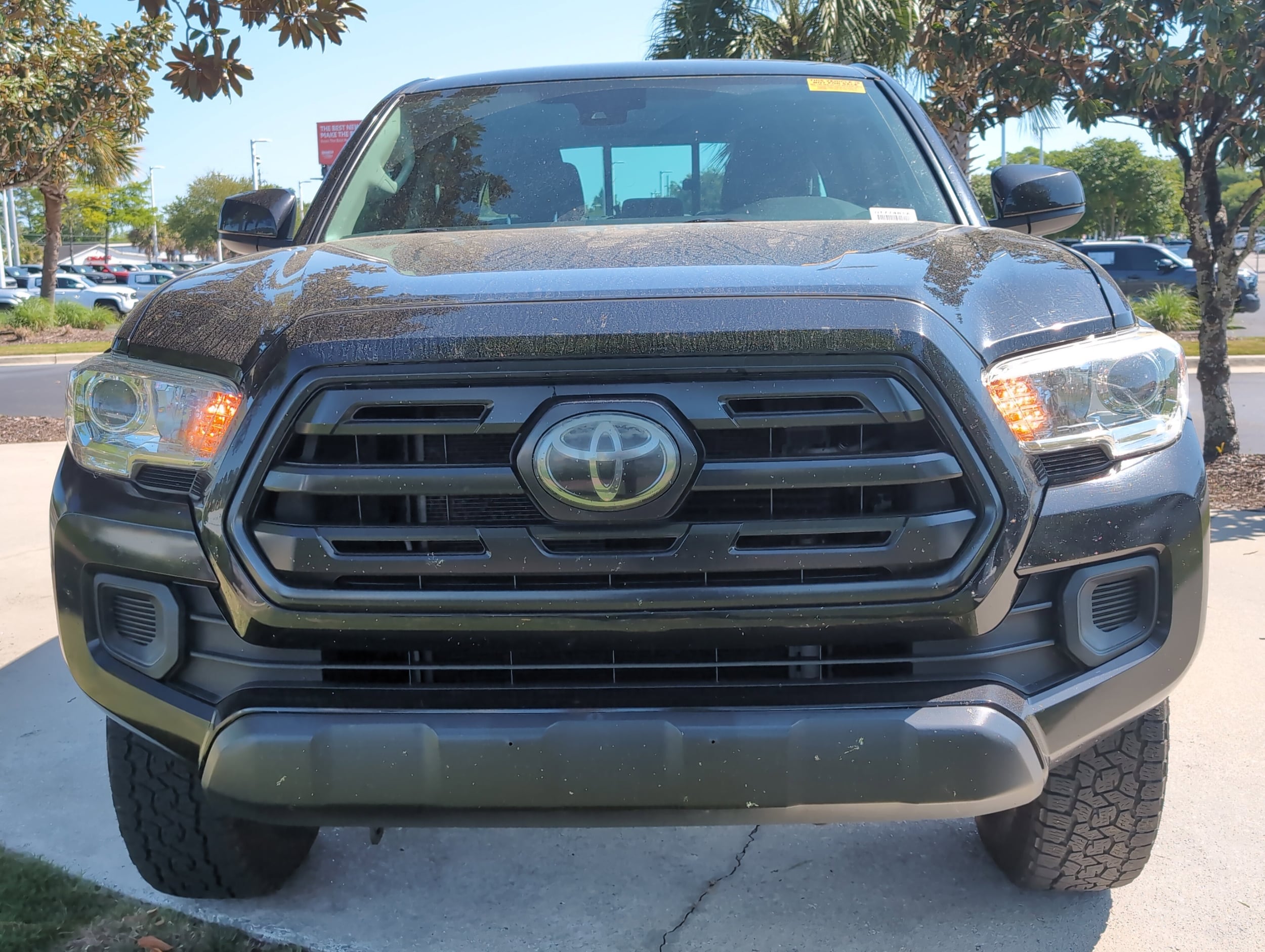 2018 Toyota Tacoma SR photo 3