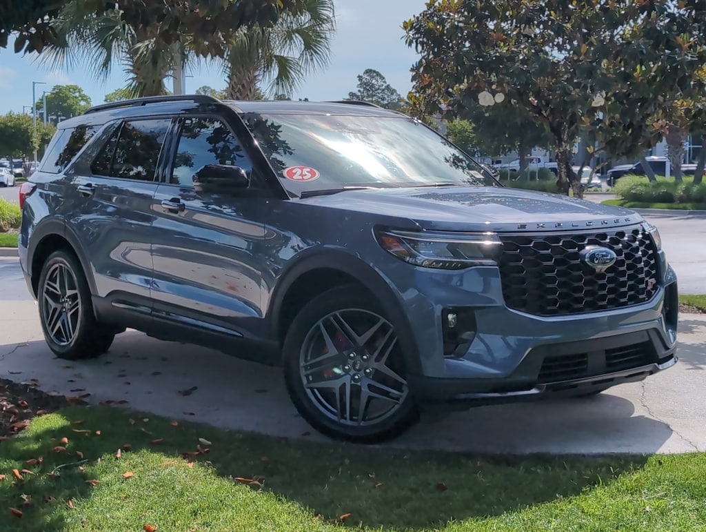 Used 2025 Ford Explorer ST SUV