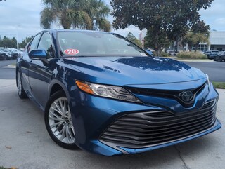 2020 Toyota Camry Hybrid XLE Sedan