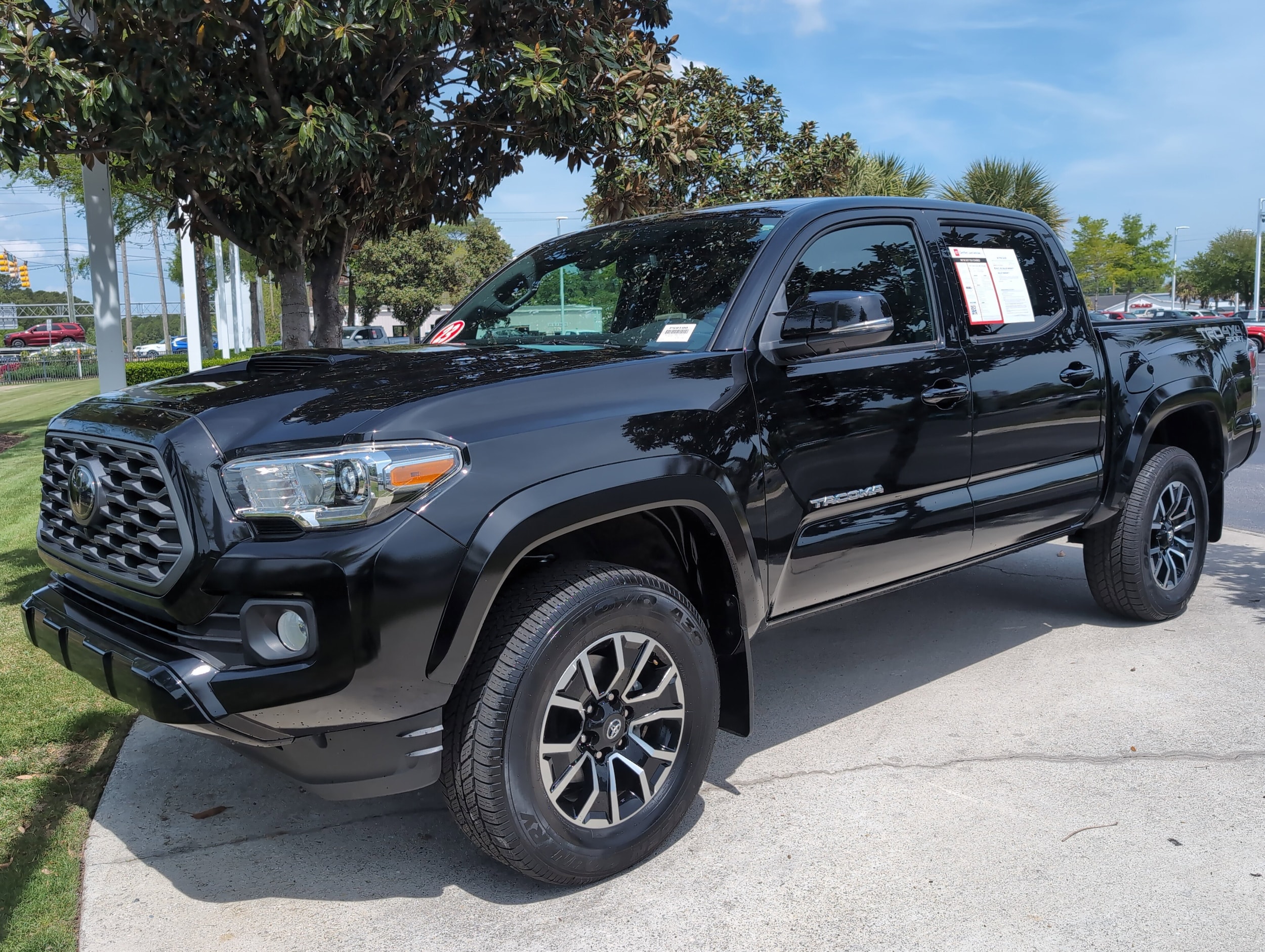 2023 Toyota Tacoma 4WD TRD Sport photo 4