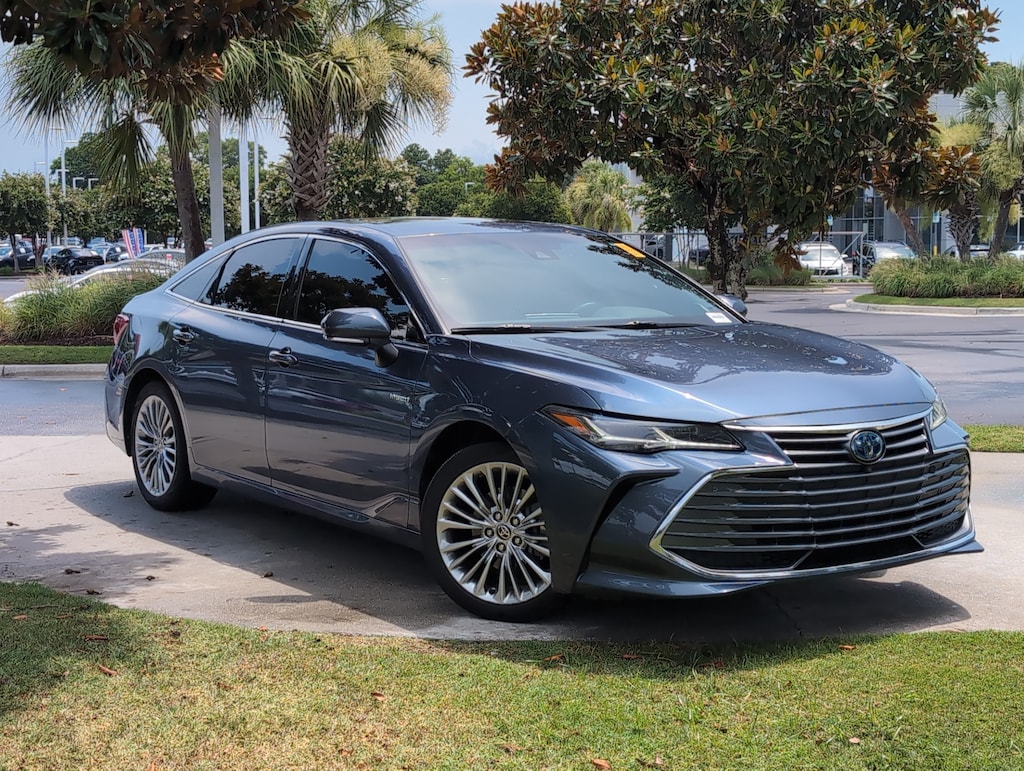 Certified 2021 Toyota Avalon Hybrid Limited Sedan