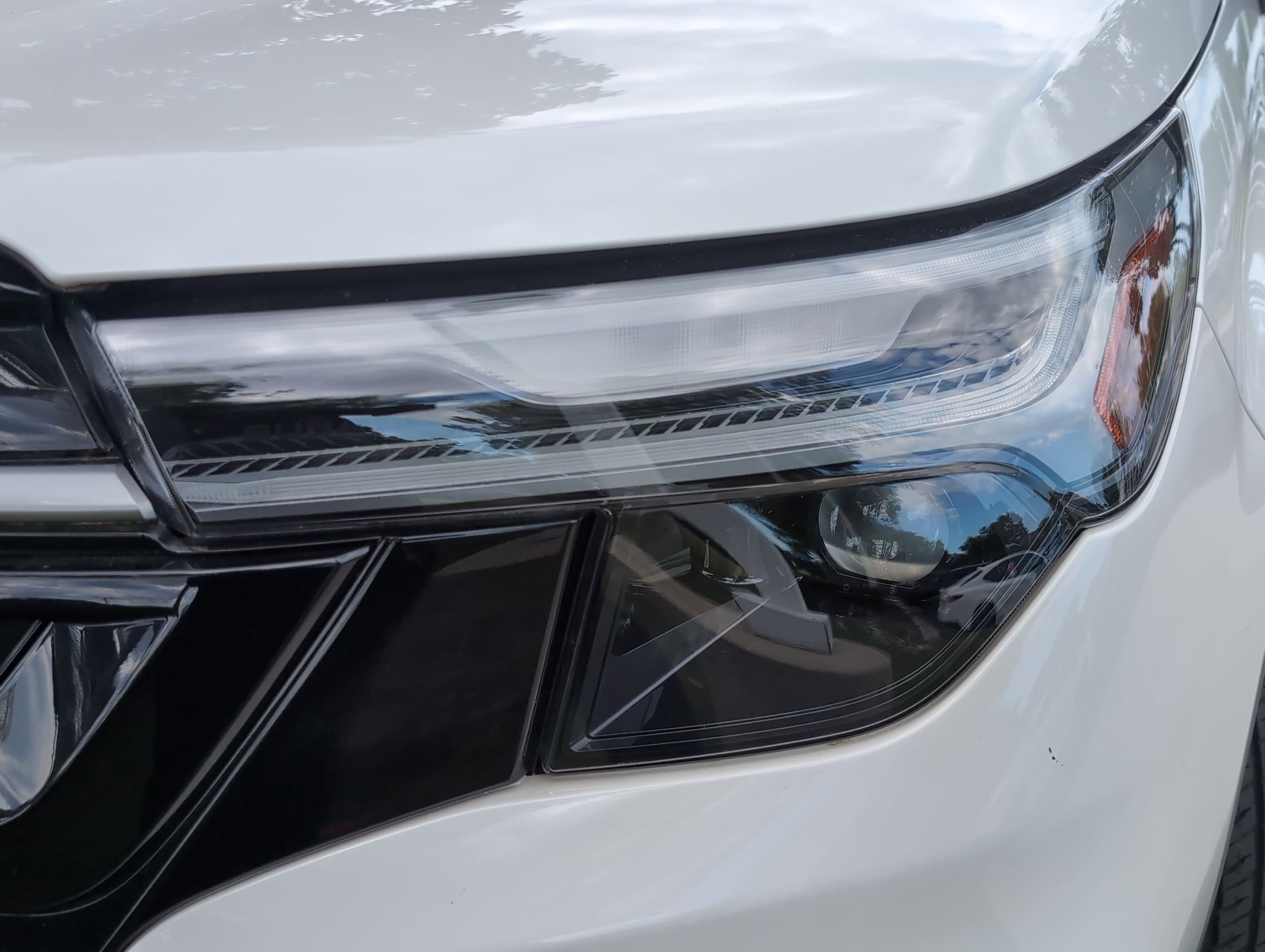 2025 Subaru Forester Touring photo 4