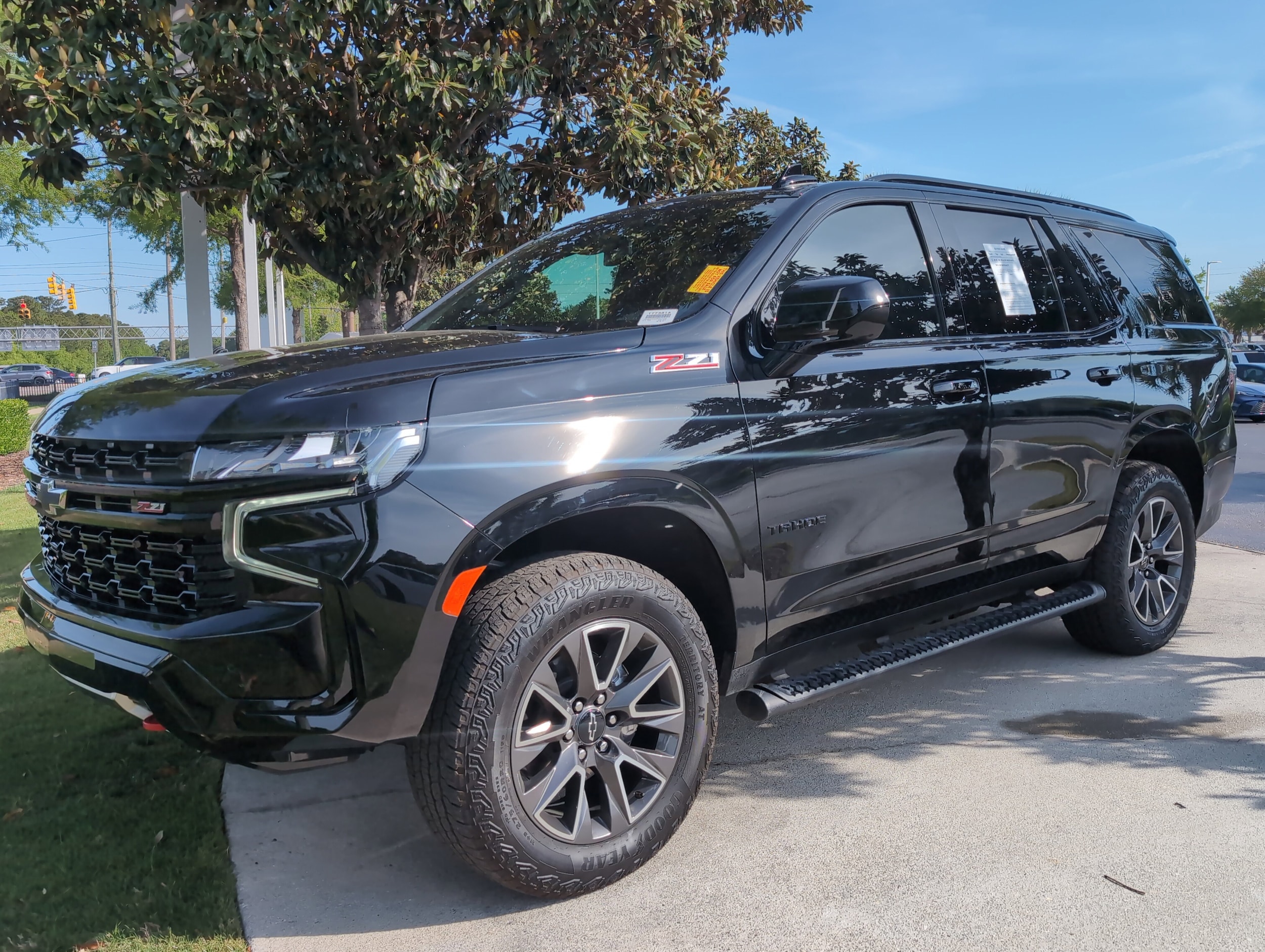 2024 Chevrolet Tahoe Z71 photo 4