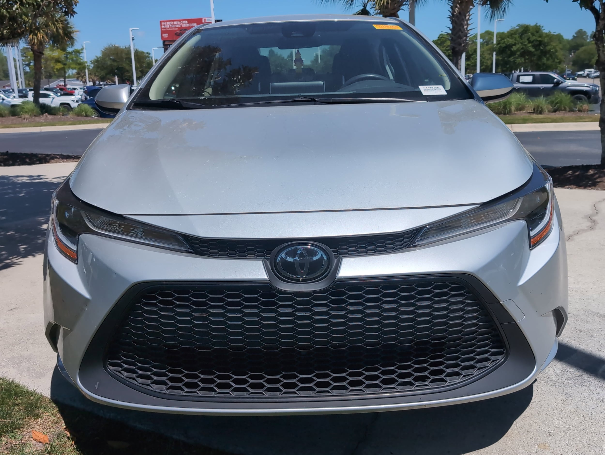 2021 Toyota Corolla LE photo 3